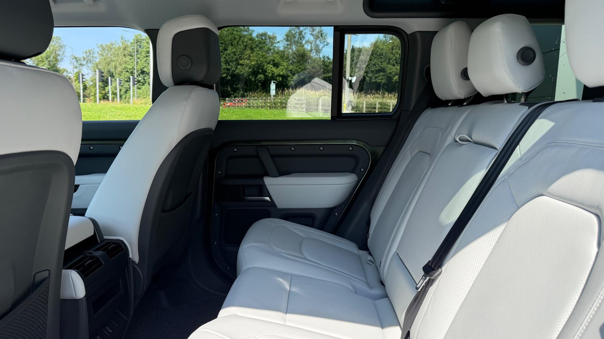 Land Rover Defender view 6