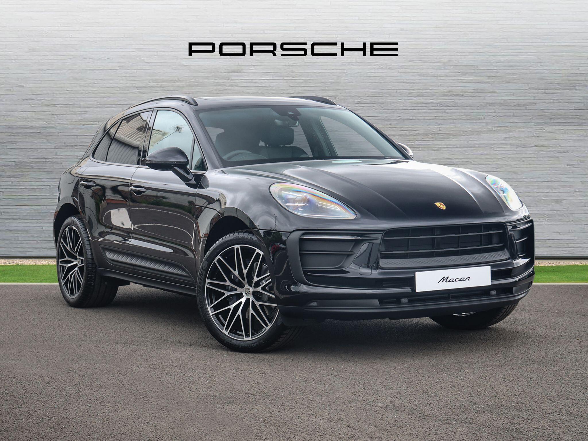 Porsche Macan view 31