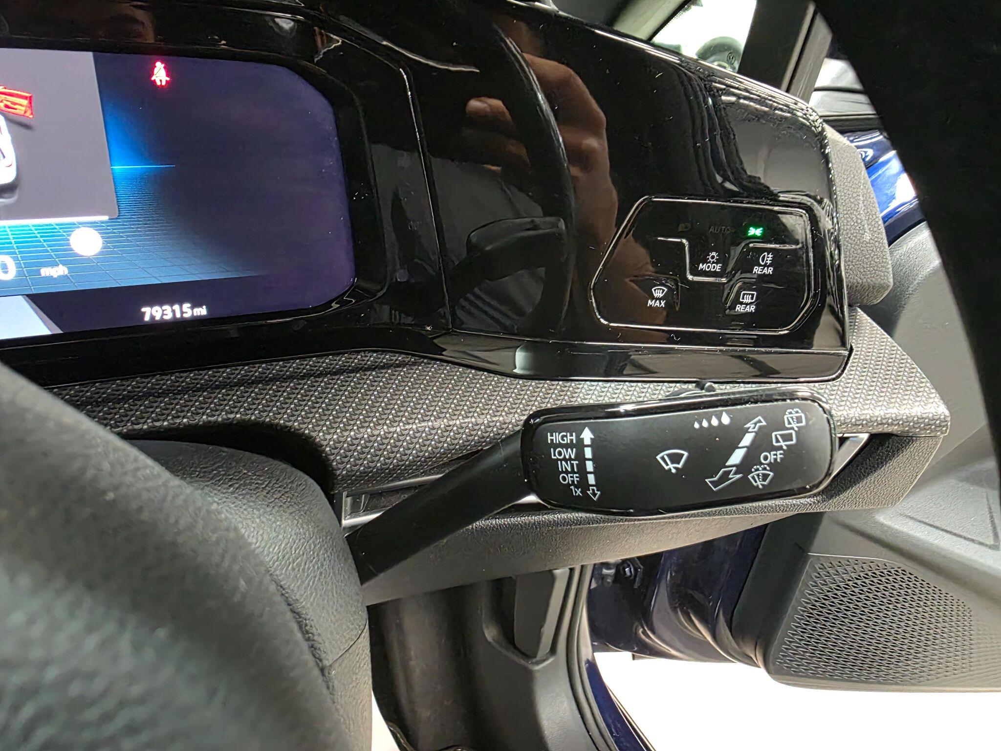 Volkswagen Golf view 17