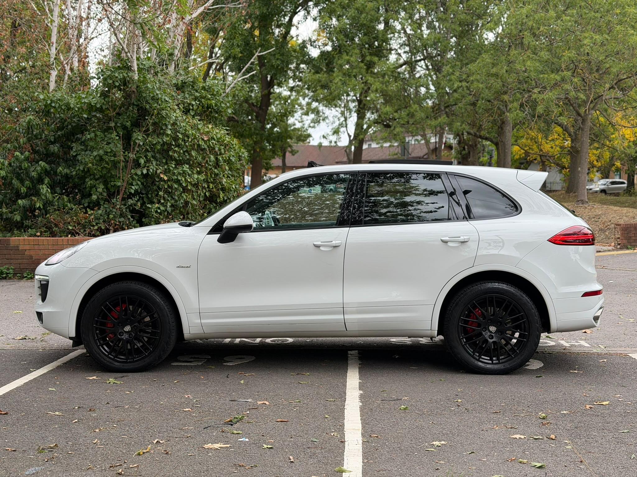 Porsche Cayenne view 6