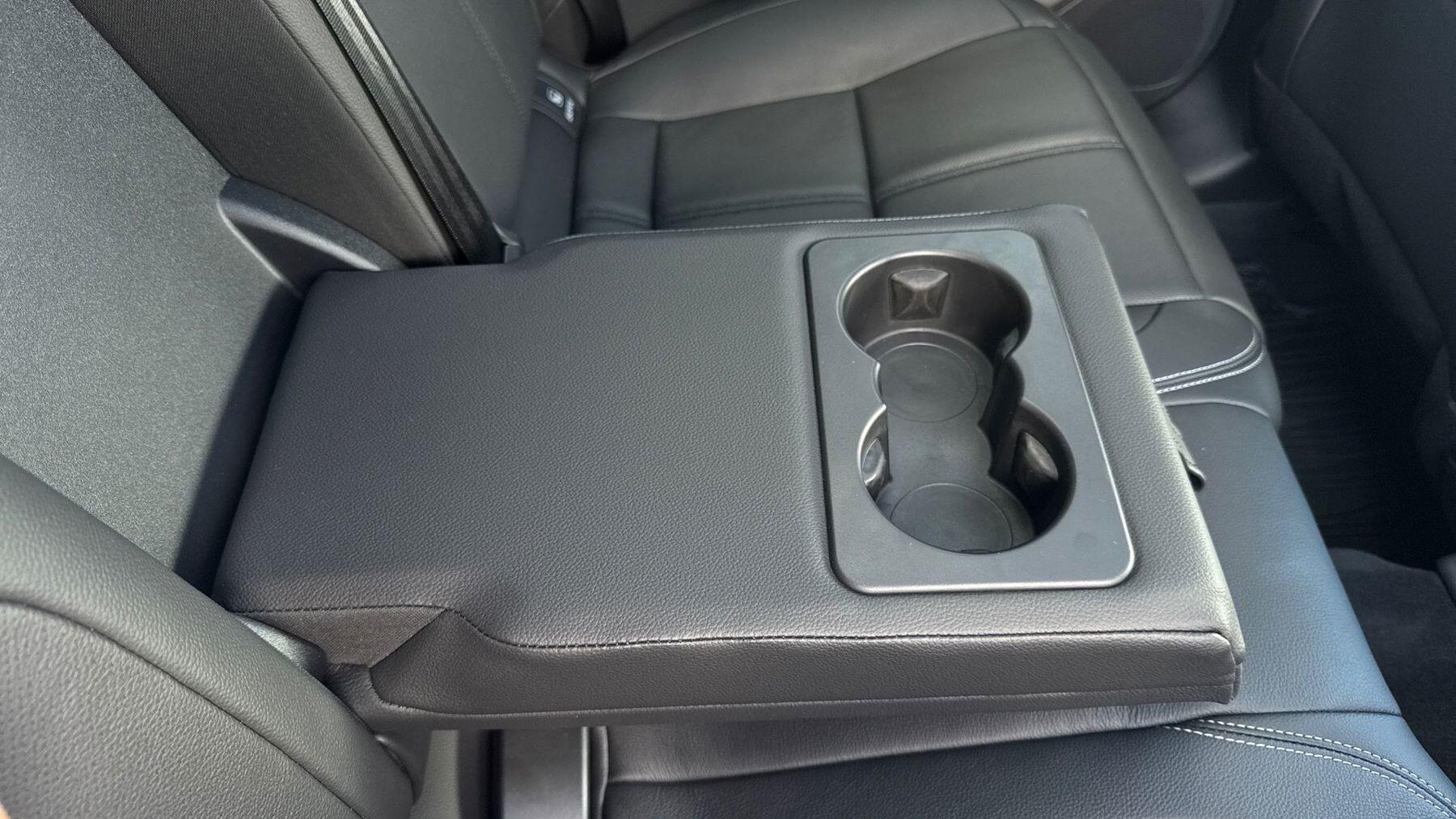 Land Rover Range Rover Velar view 28