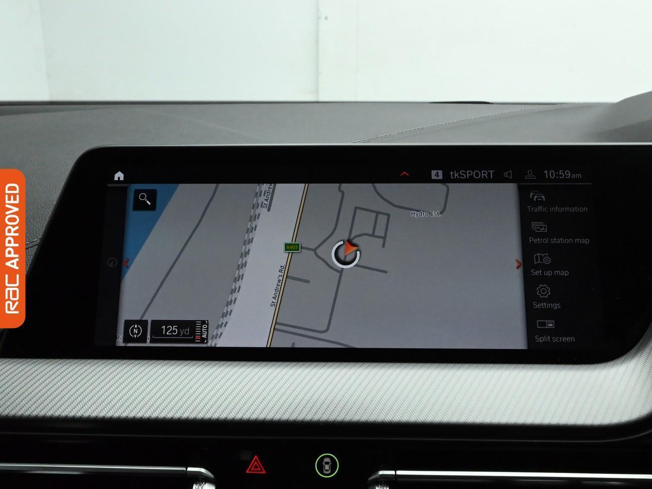 BMW 1 Series view 18