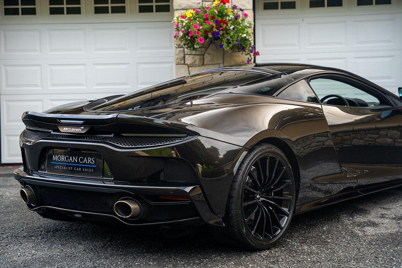 McLaren GT view 19
