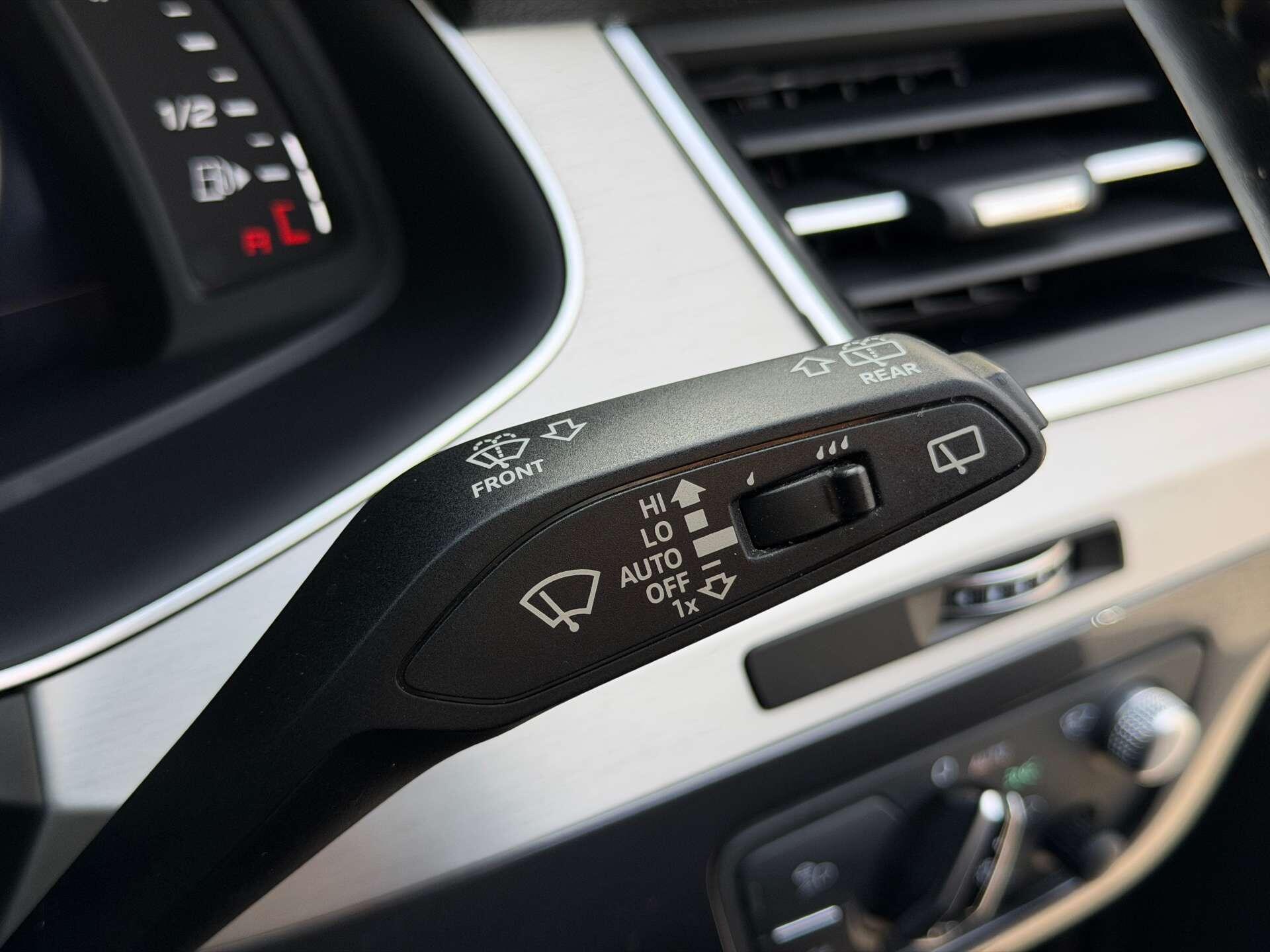 Audi Q7 view 47