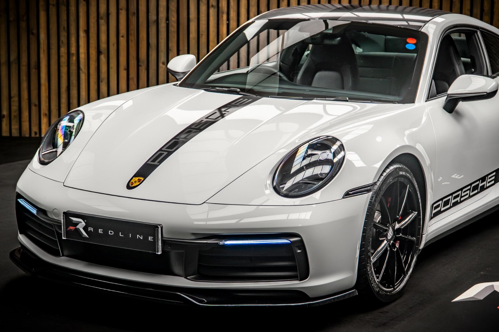 Porsche 911 view 15