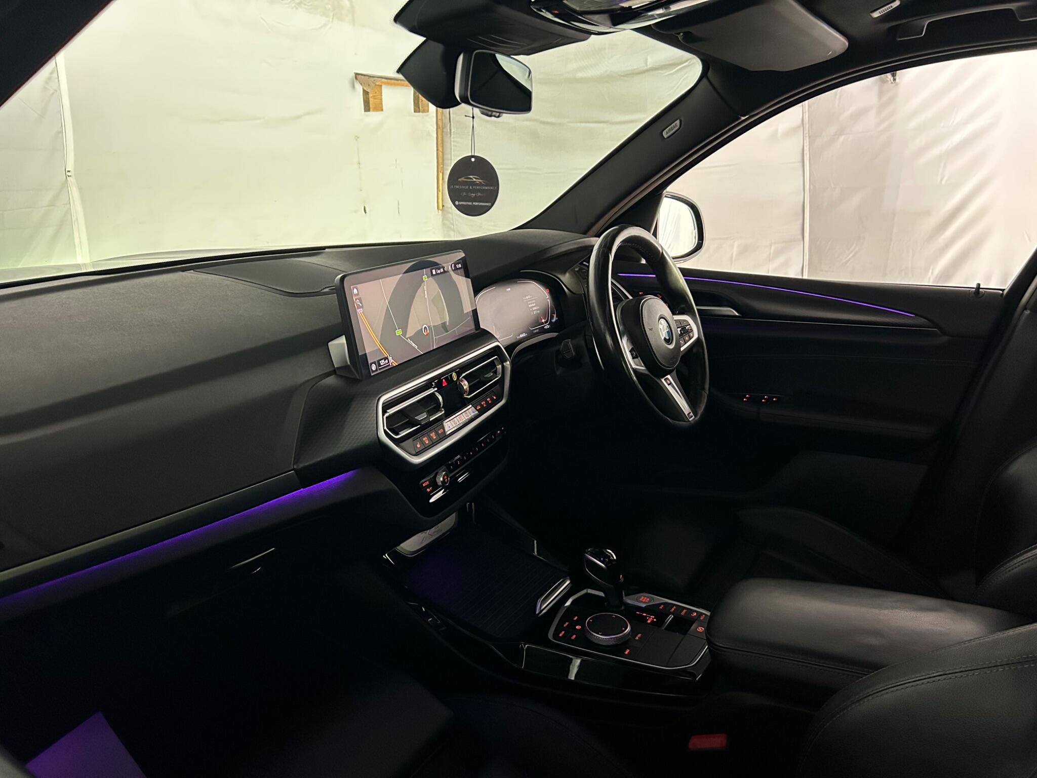 BMW X3 view 16