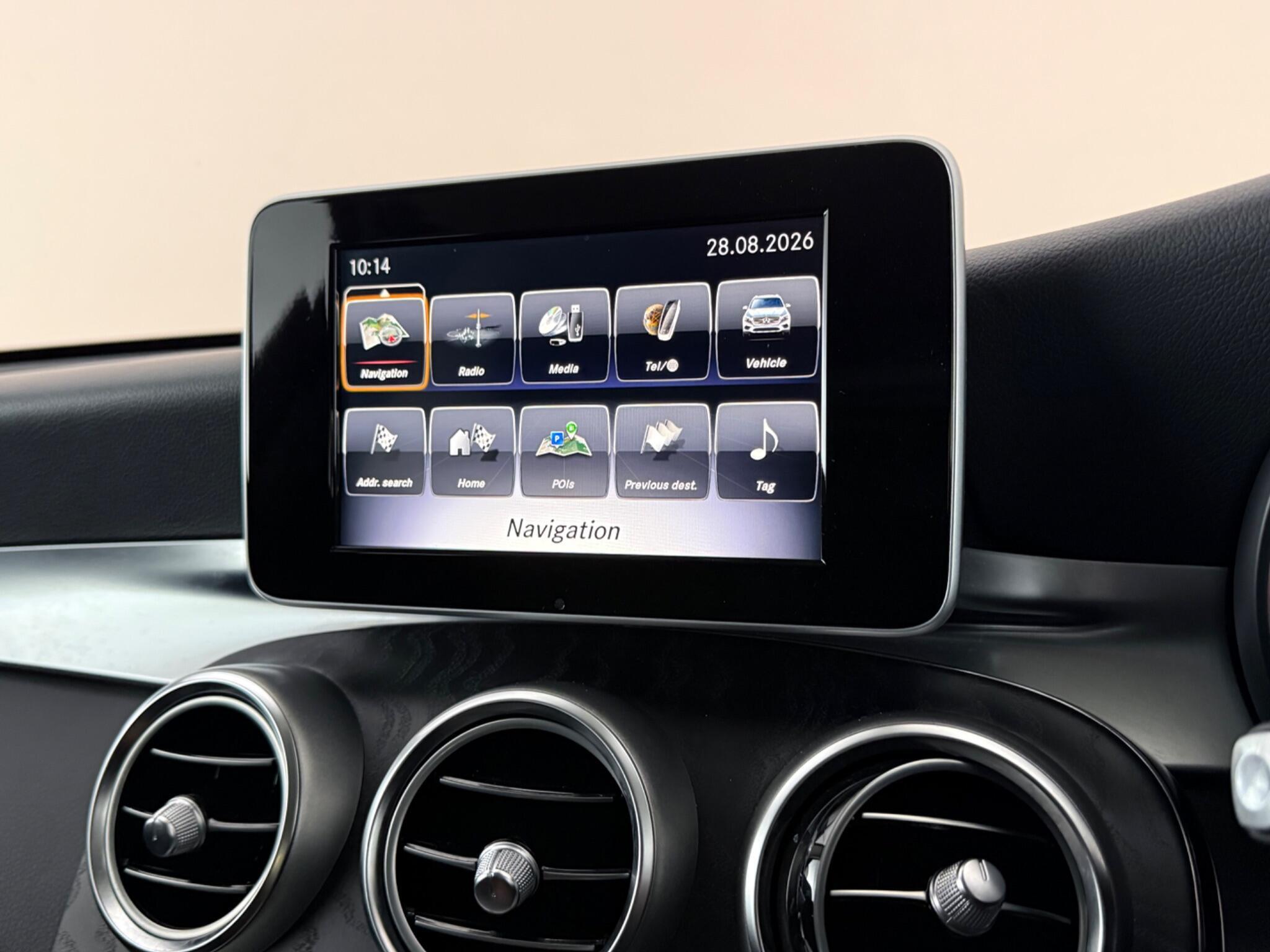 Mercedes-Benz GLC view 26