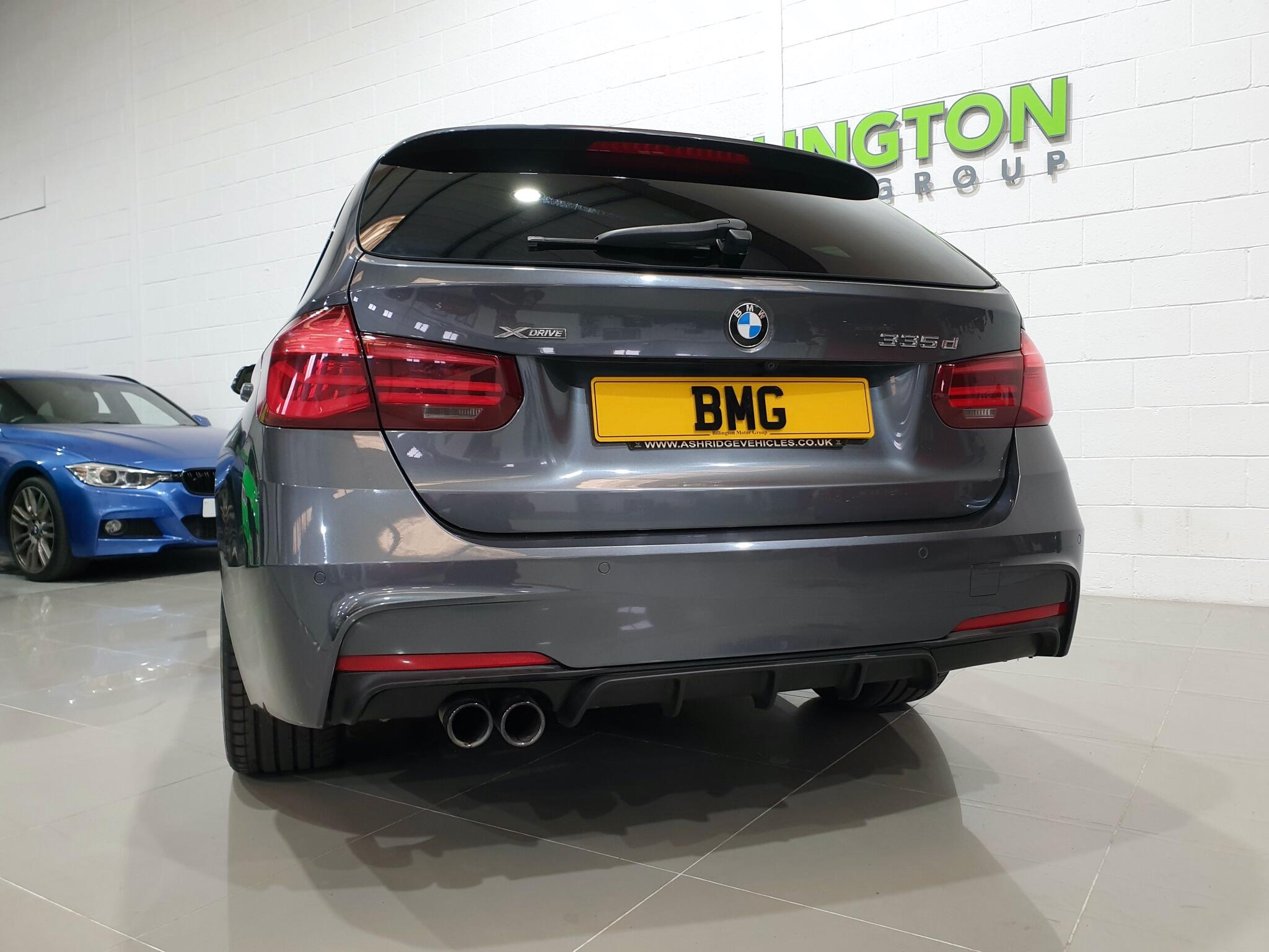 BMW 3 Series view 28