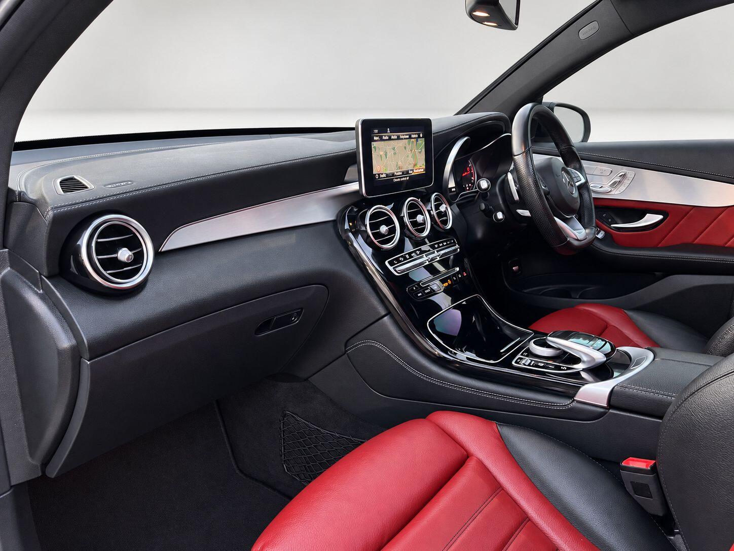 Mercedes-Benz GLC view 47