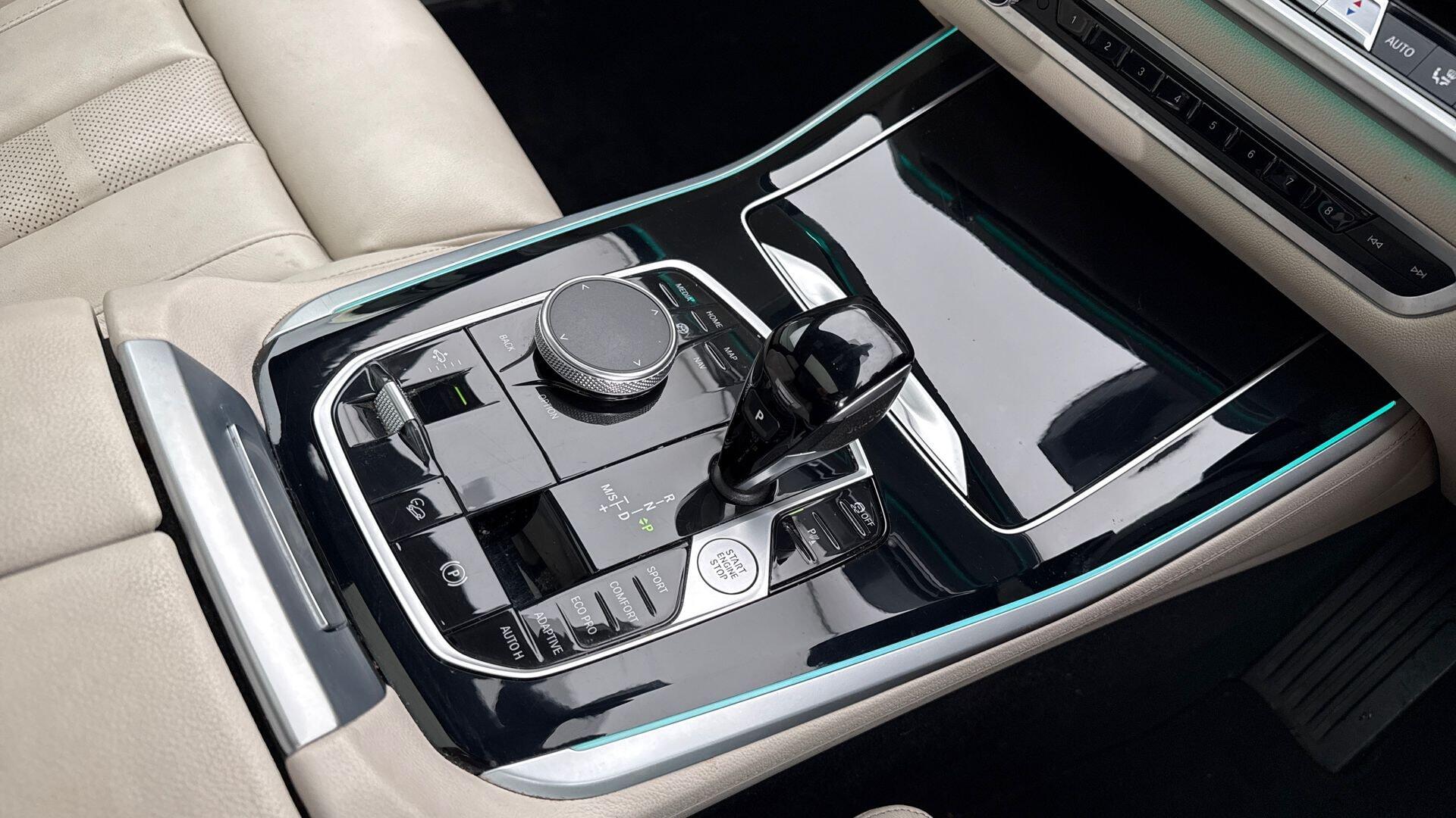BMW X5 view 10