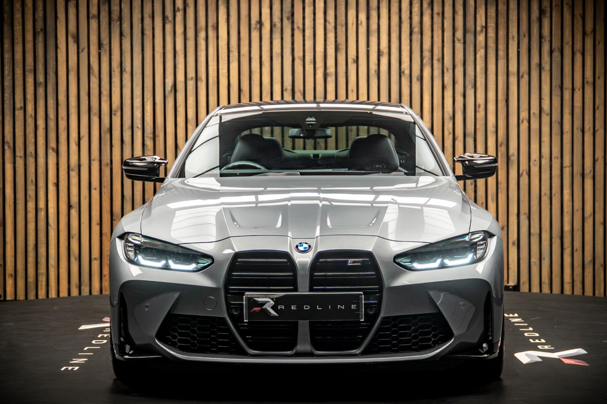 BMW M4 view 5