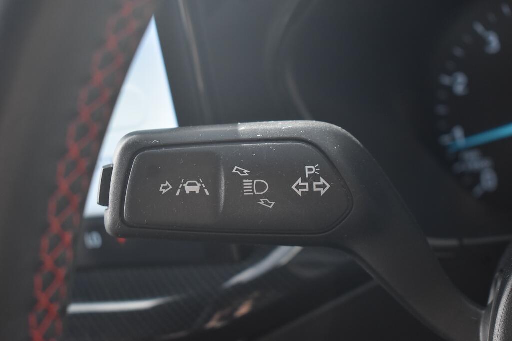 Ford Focus view 50