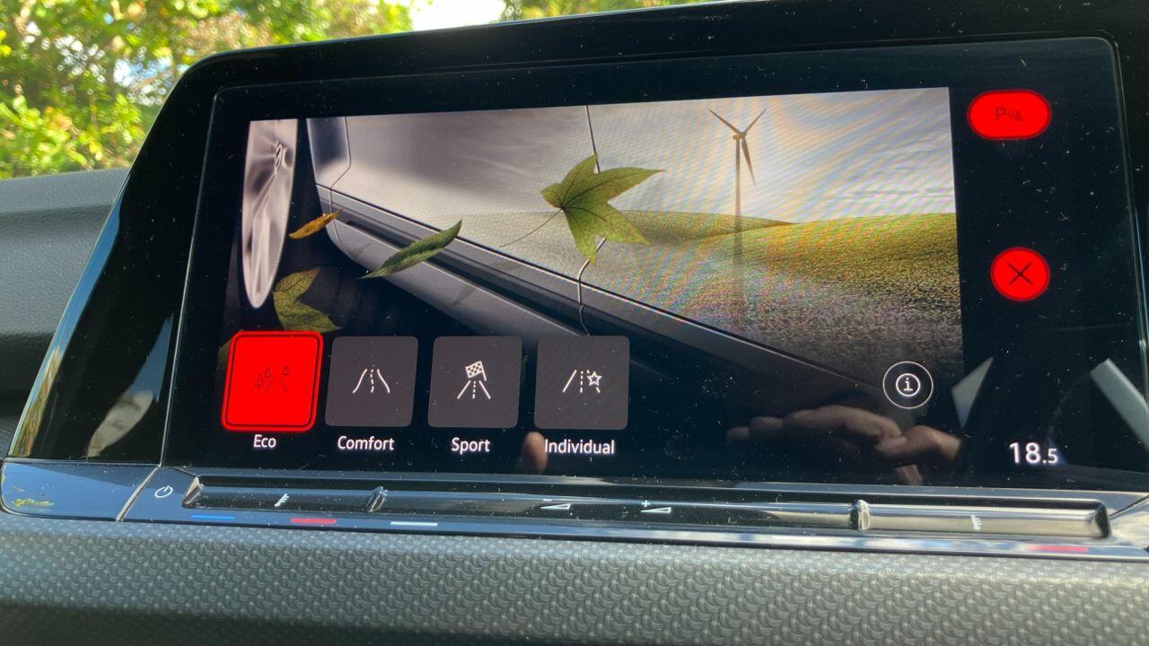 Volkswagen Golf view 48