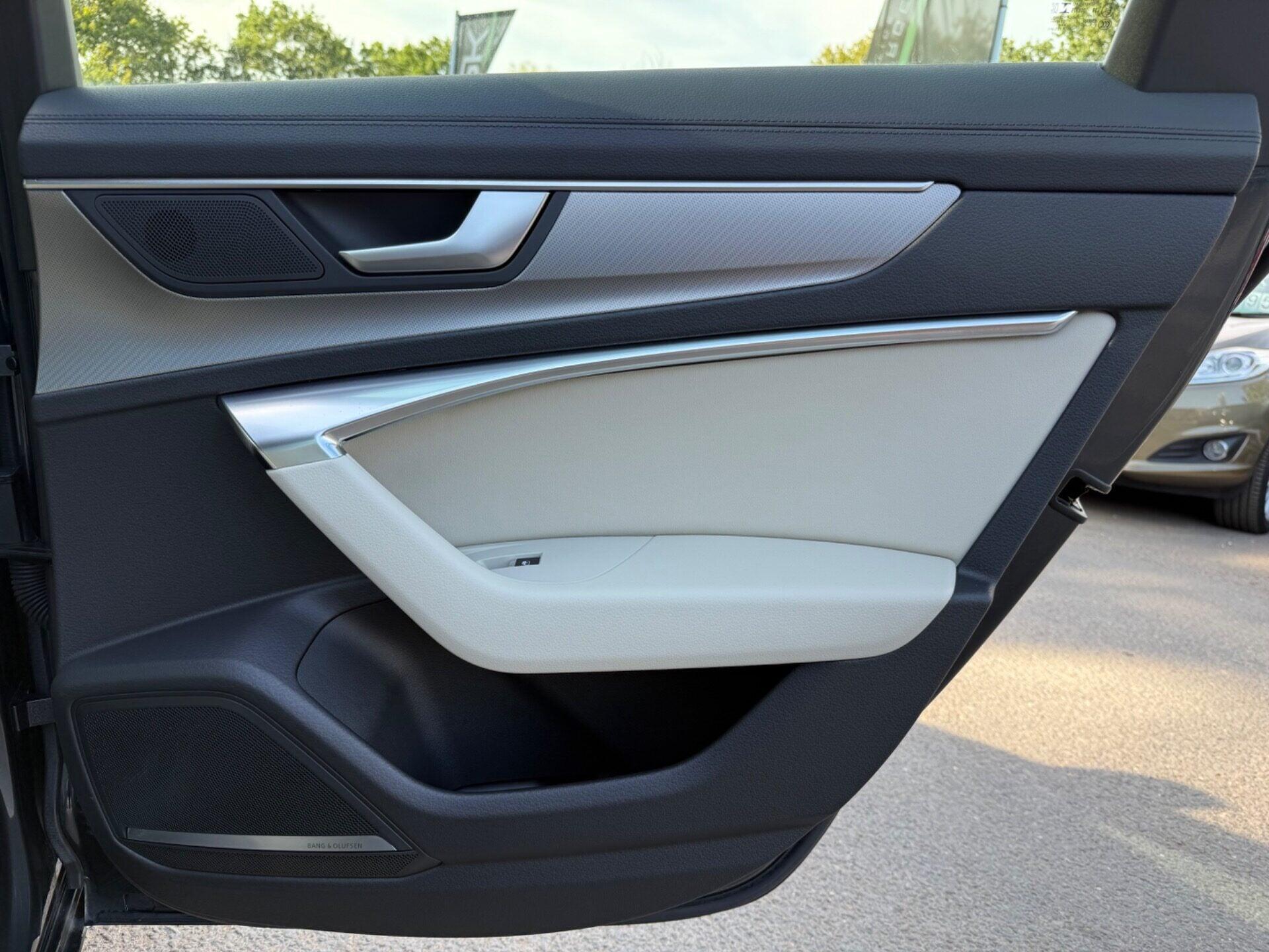 Audi A6 view 34
