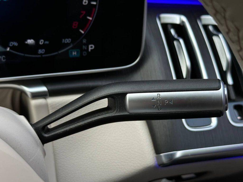 Mercedes-Benz S-Class view 48