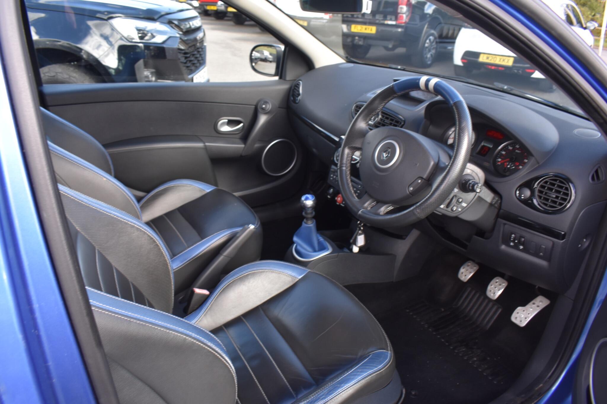 Clio - 2.0 Gordini Euro 5 3dr - Image 24