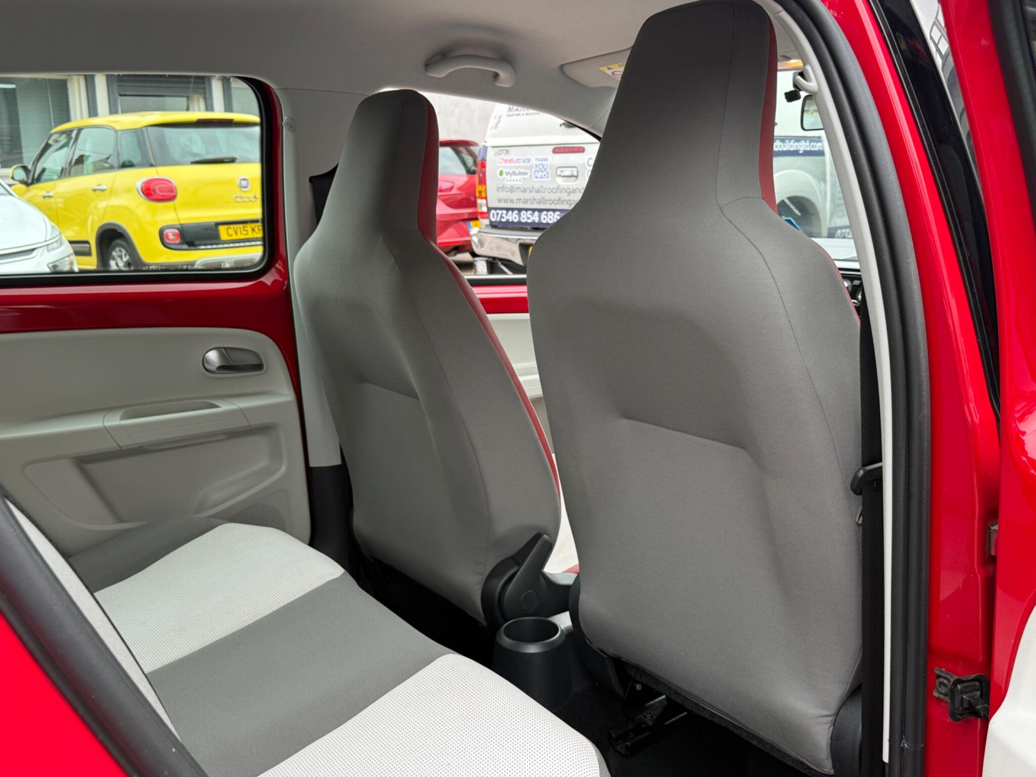 Volkswagen up! - Image 38