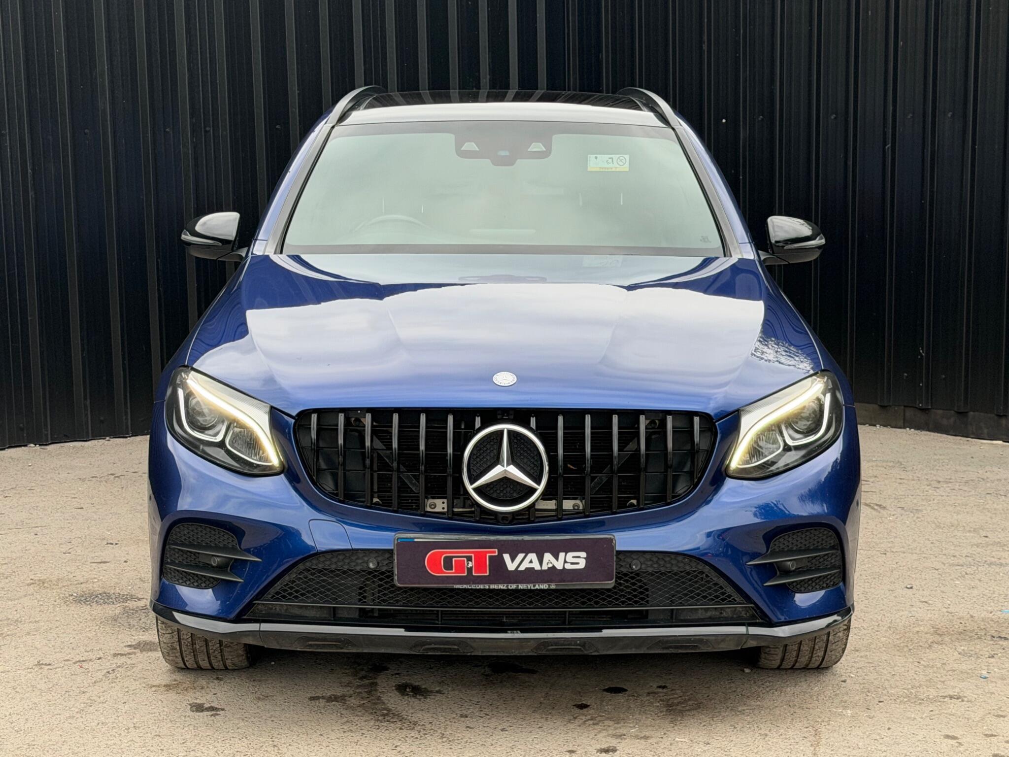 Mercedes-Benz GLC view 11