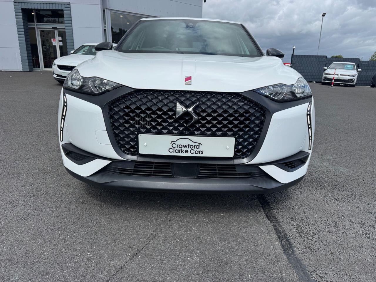 DS Automobiles DS 3 Crossback view 2