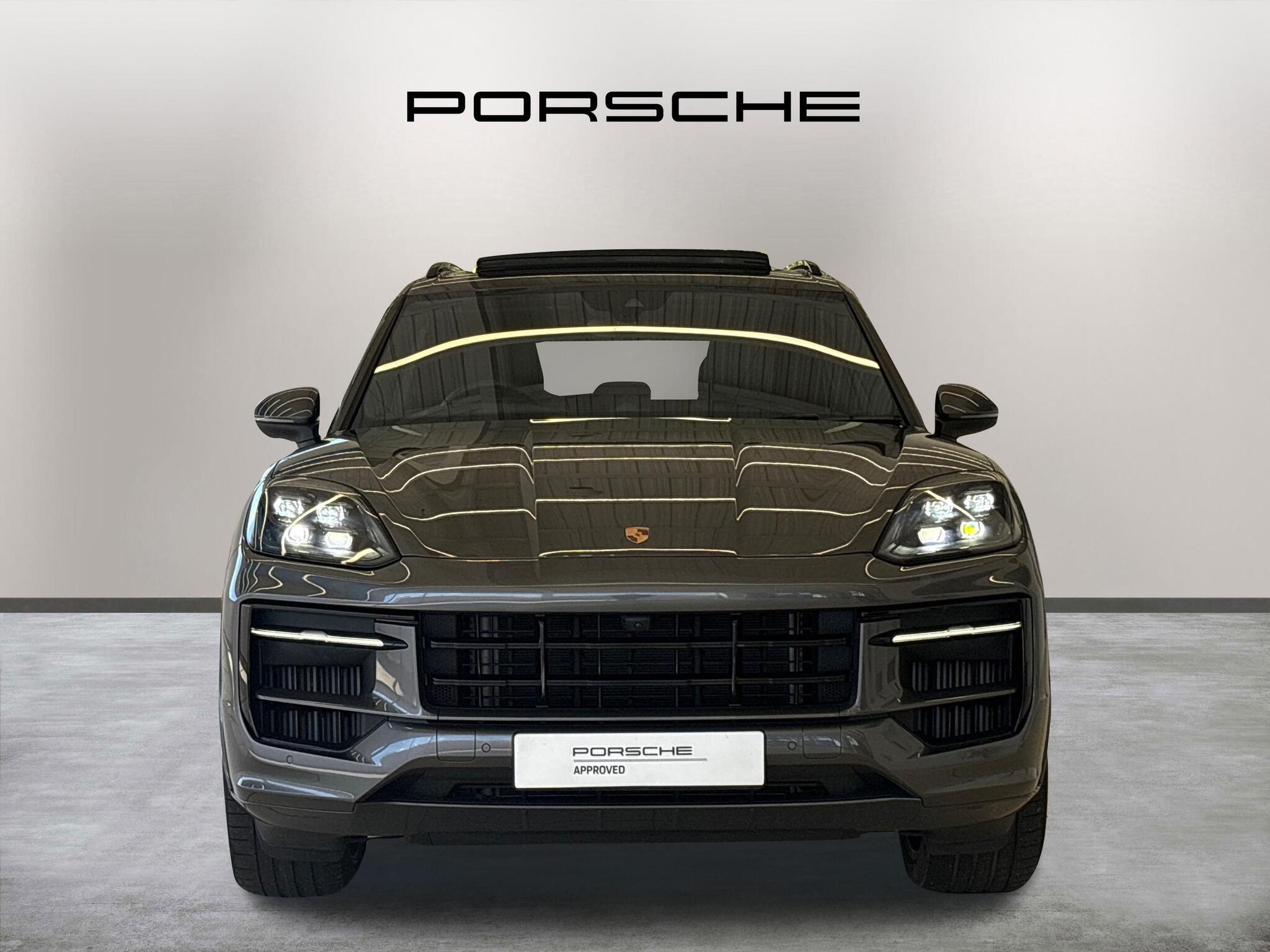 Porsche Cayenne view 2