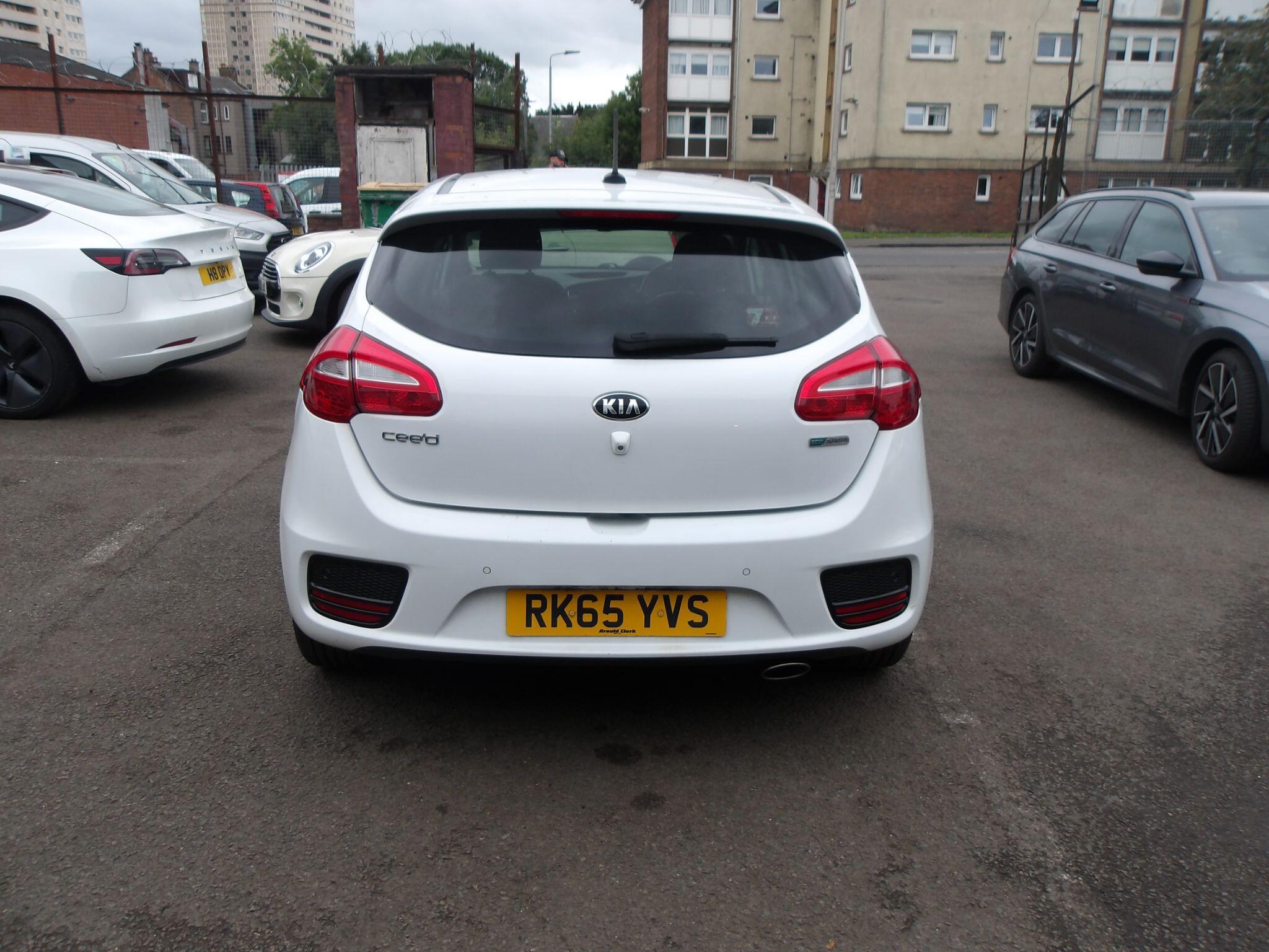 Kia Ceed view 5