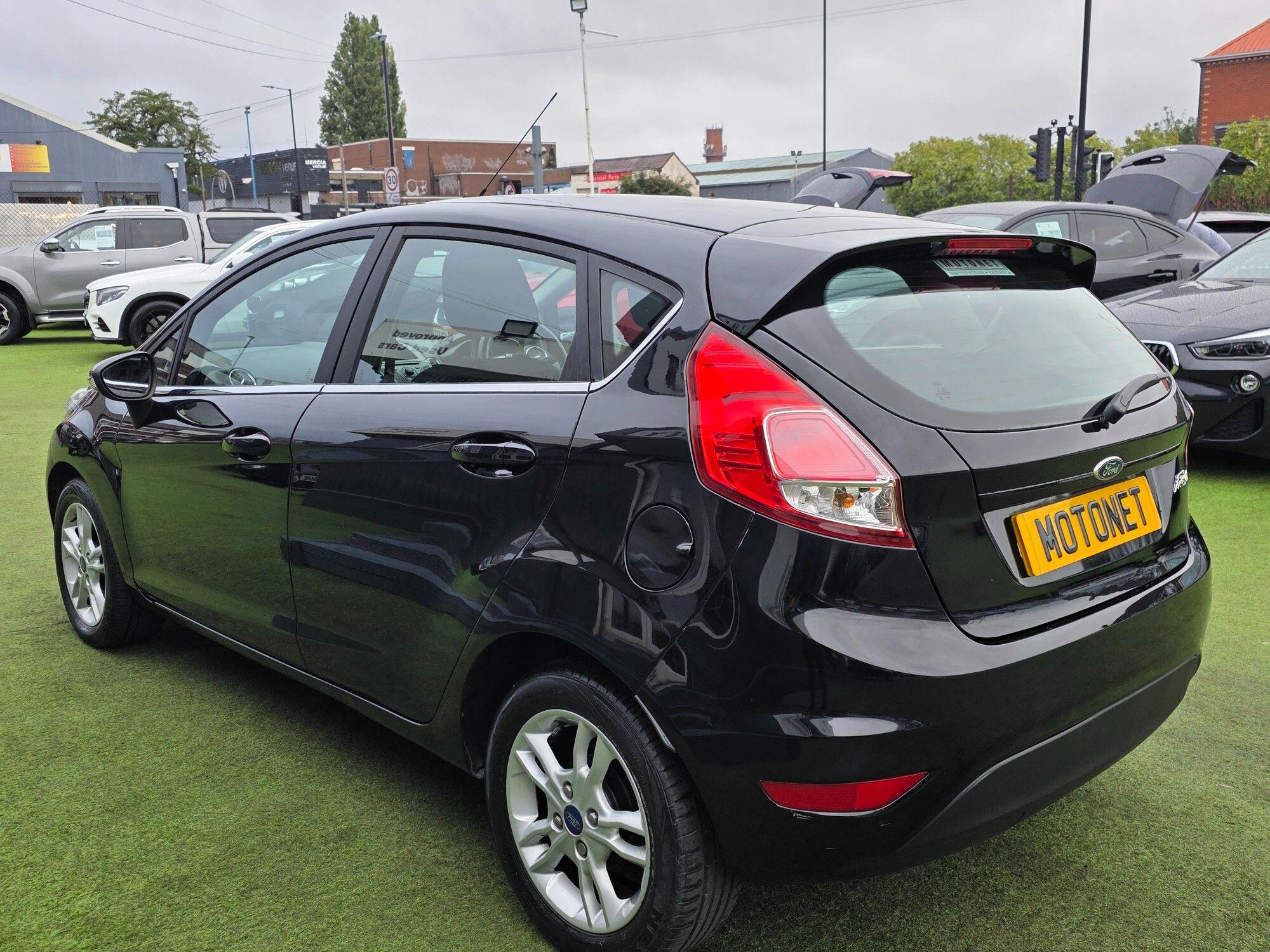 Ford Fiesta view 5