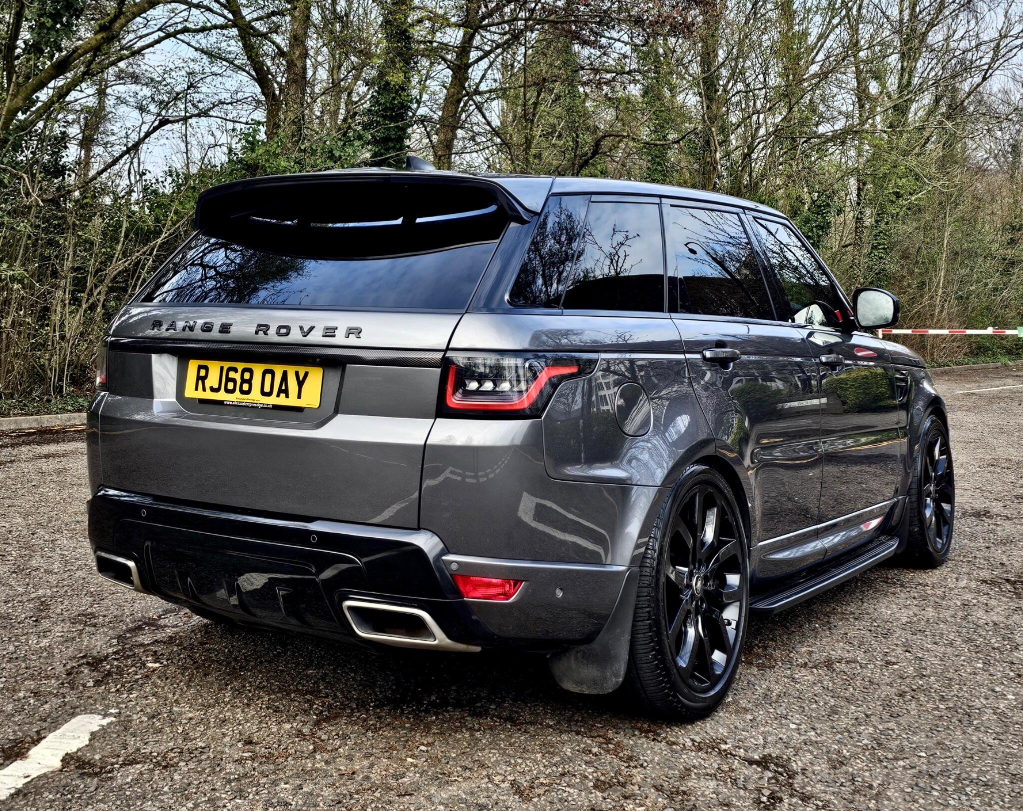 Land Rover Range Rover Sport view 11