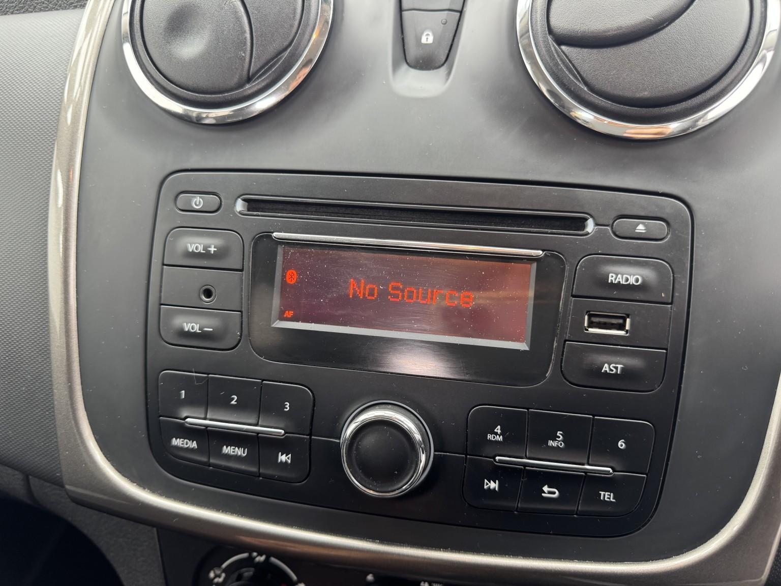 Dacia Sandero view 17