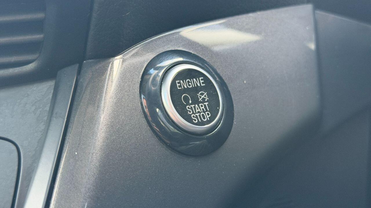 Ford C-Max view 34