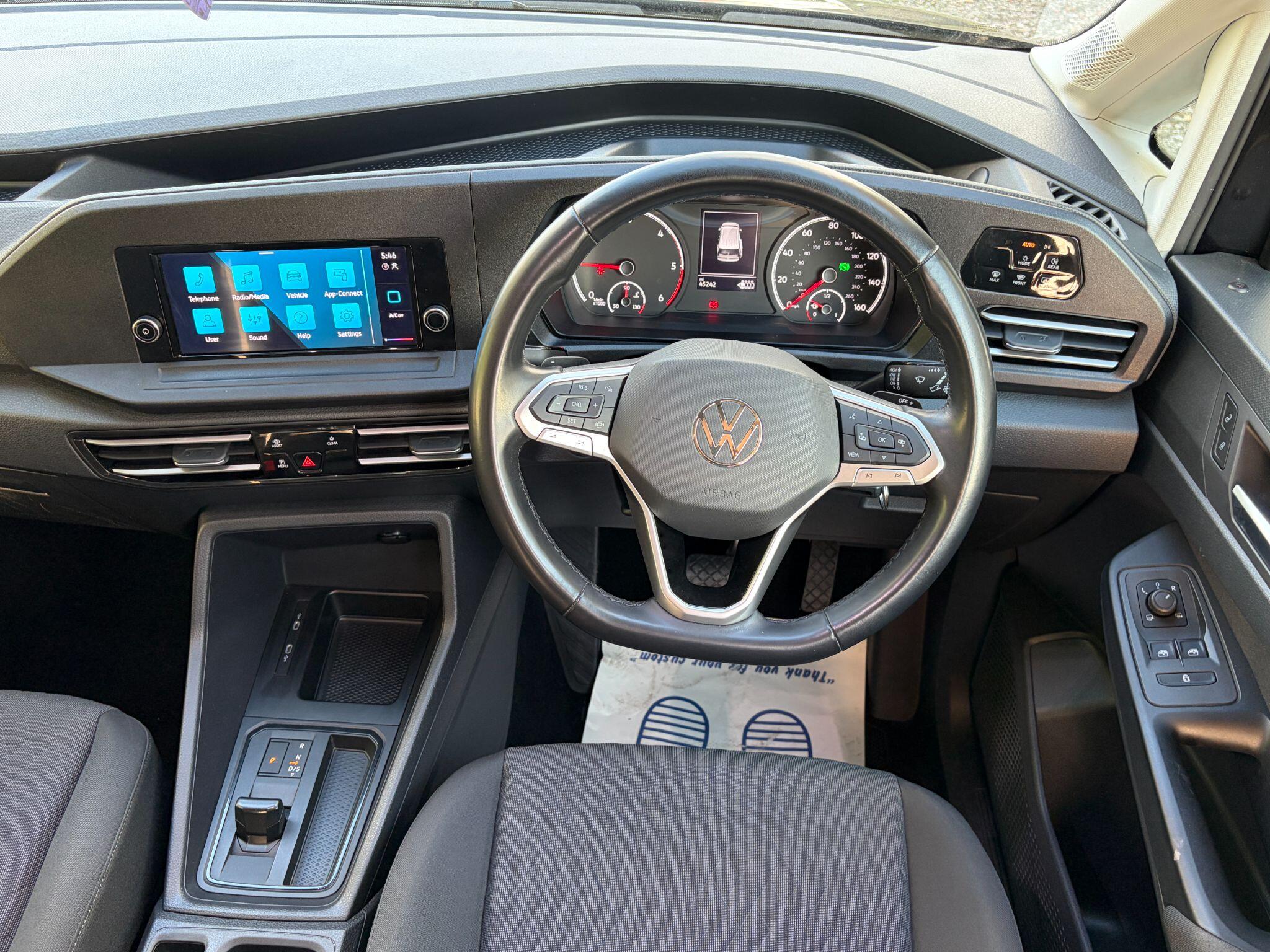 Volkswagen Caddy Maxi view 2