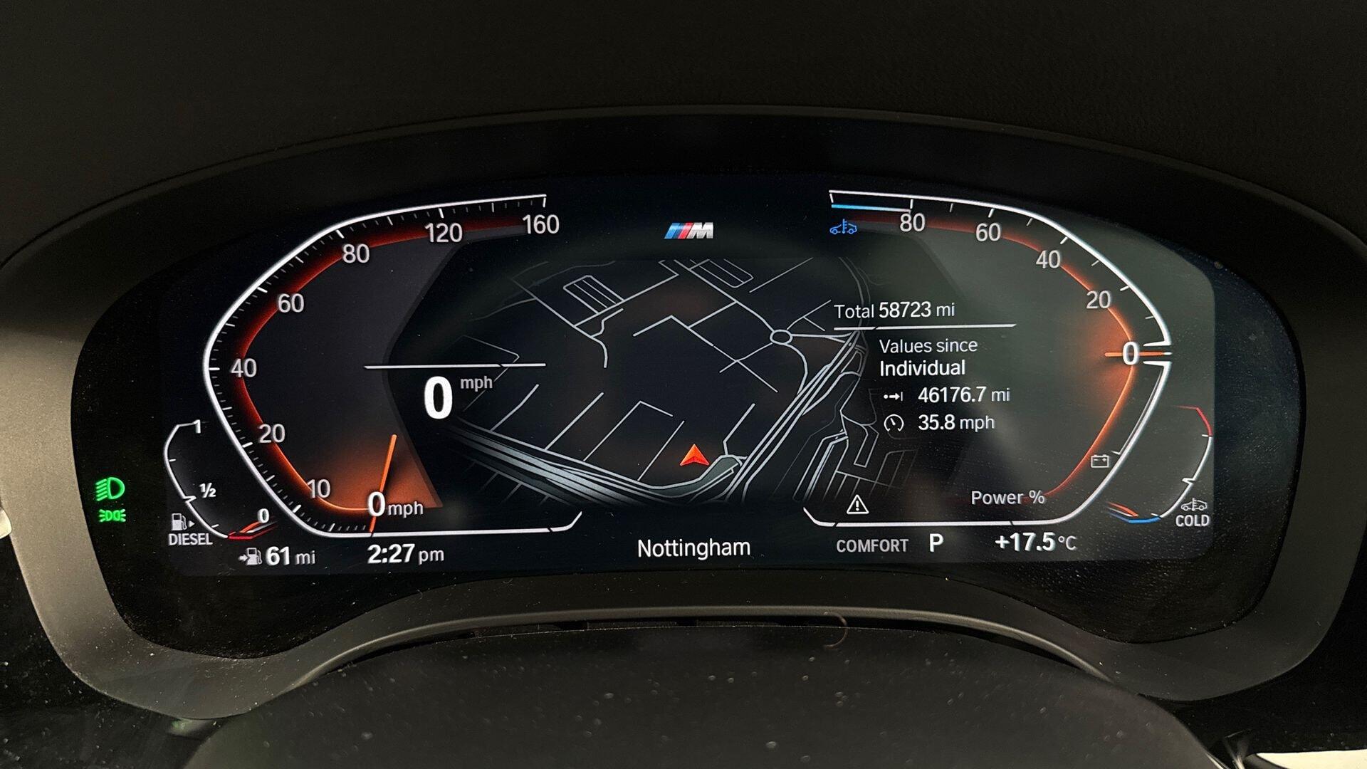 BMW 5 Series view 9