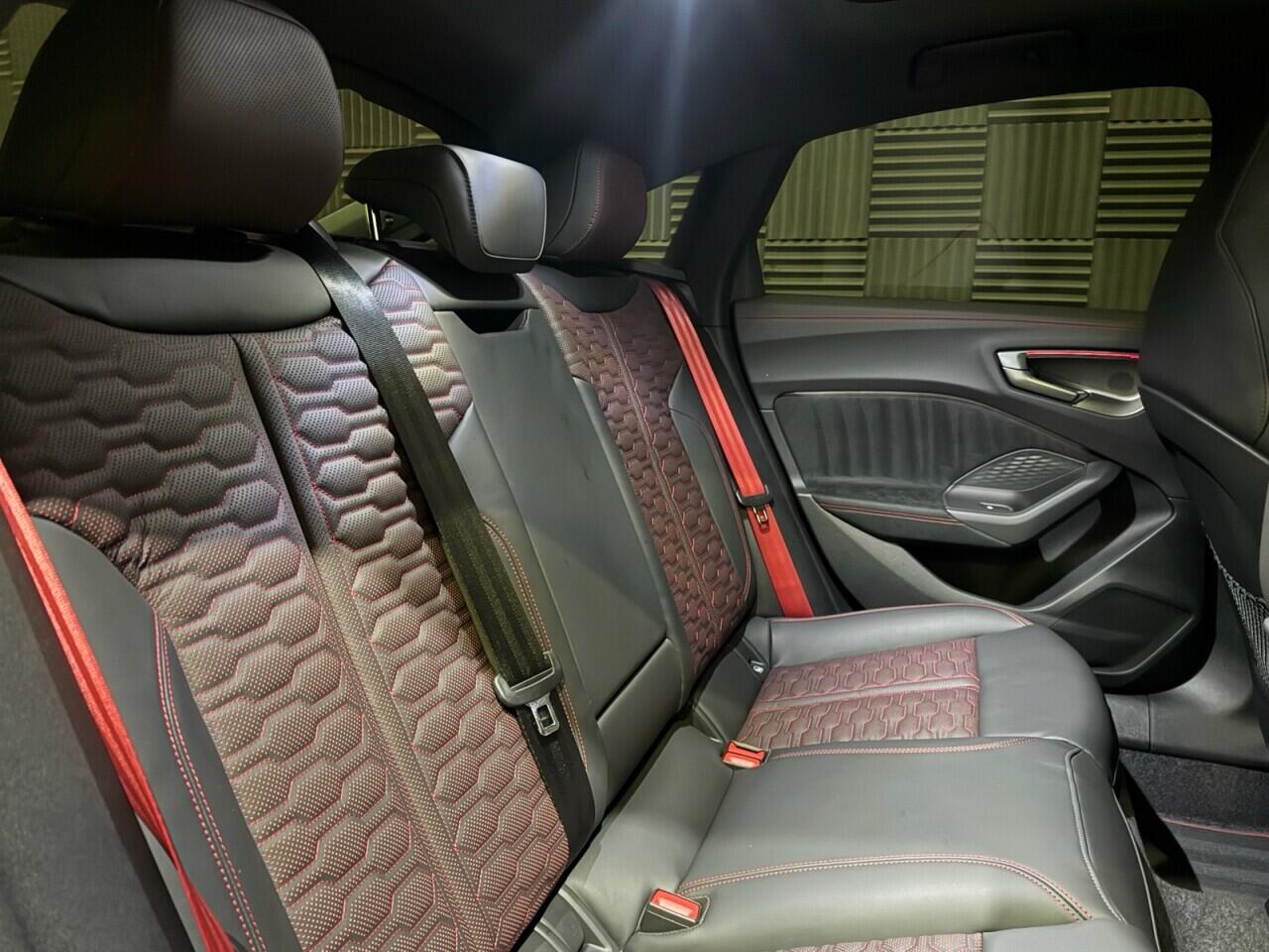 Audi RS5 view 16