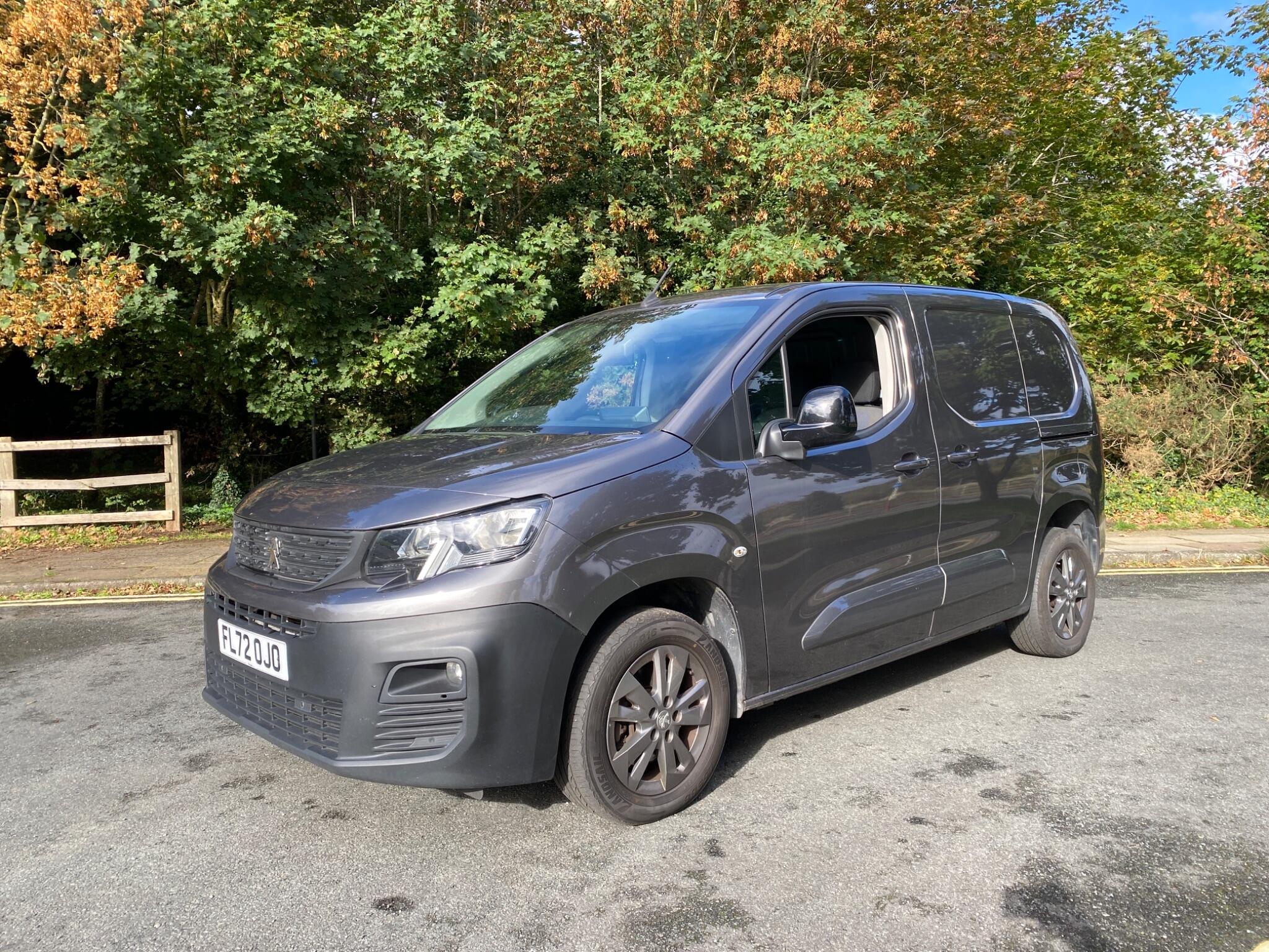 Peugeot Partner 1.5 BlueHDi 1000 Asphalt Premium Standard Panel Van EAT8 SWB Euro 6 (s/s) 5dr