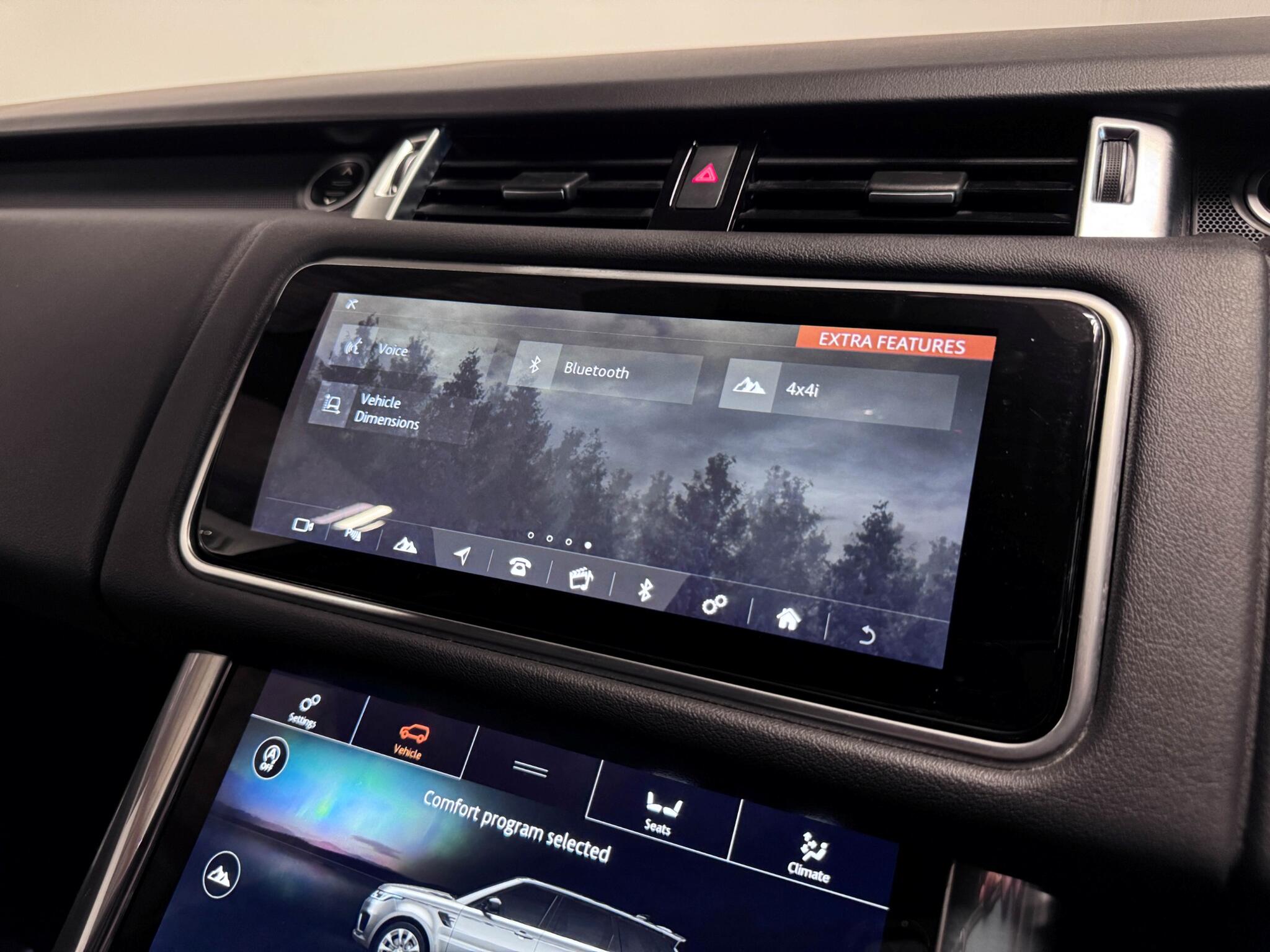 Land Rover Range Rover Sport view 45