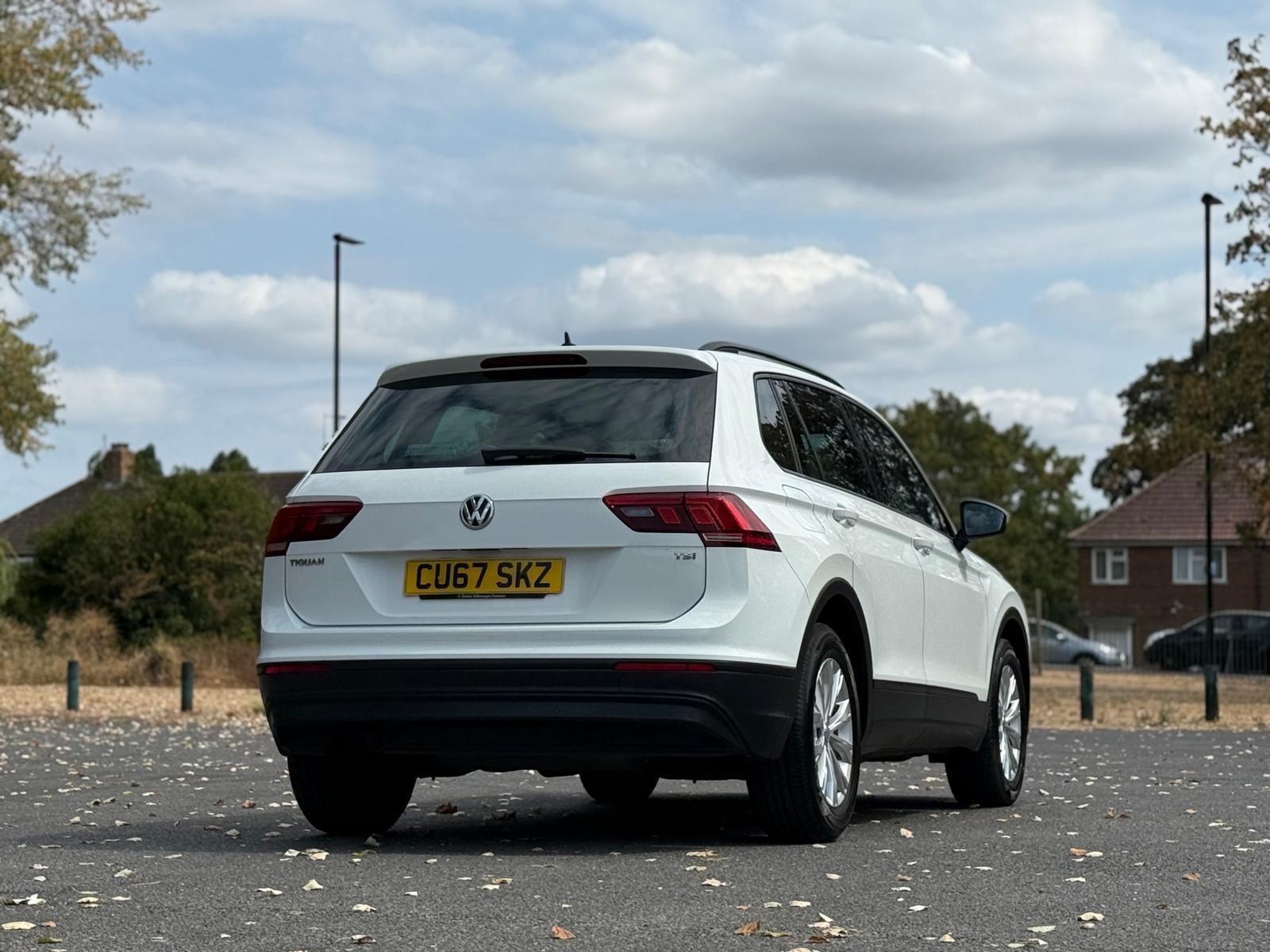 Volkswagen Tiguan view 18