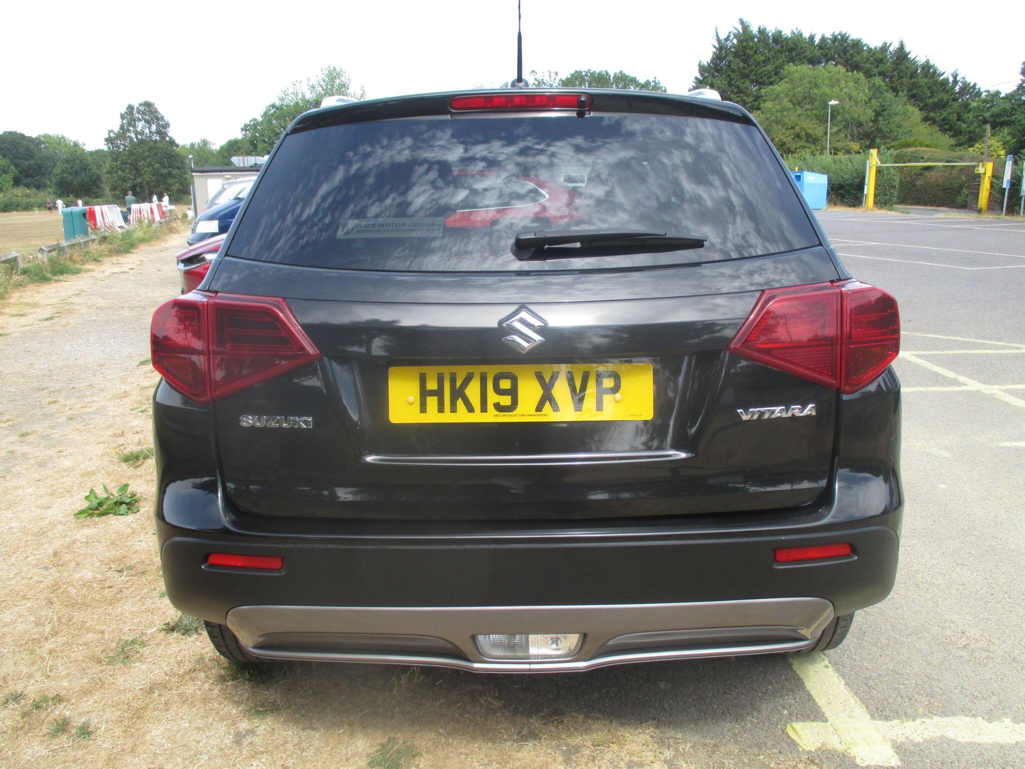 Suzuki Vitara view 12