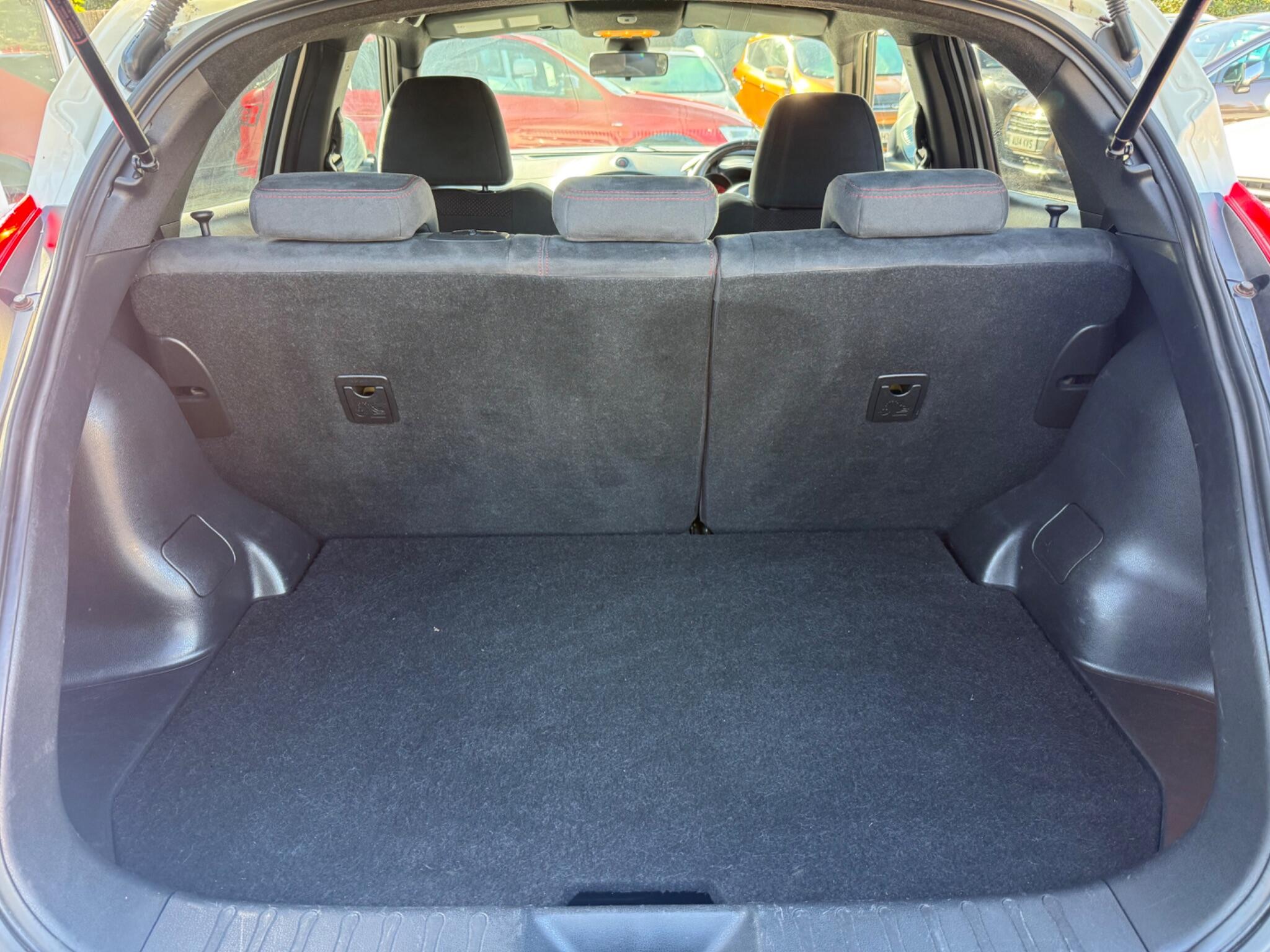 Nissan Juke view 13