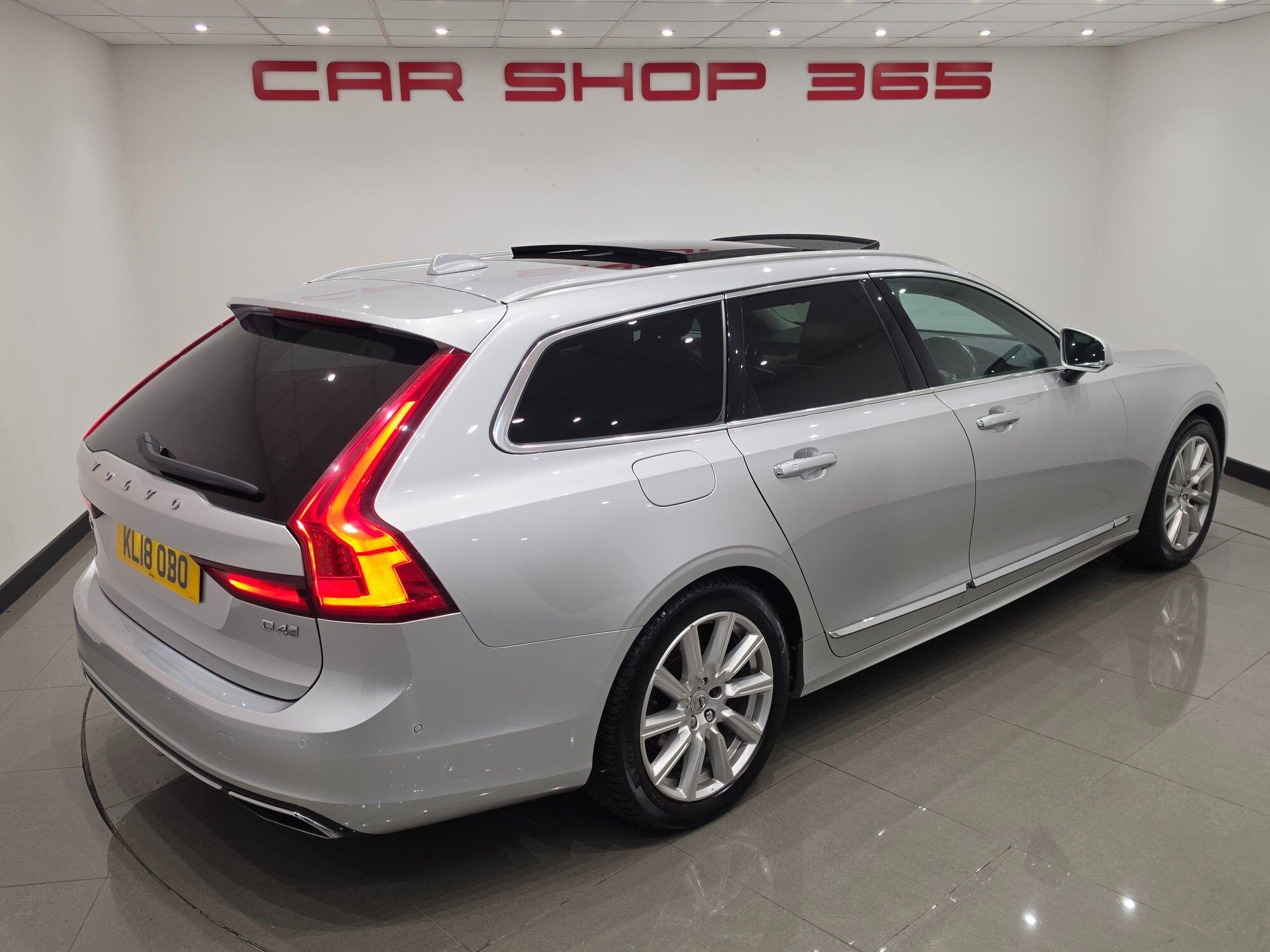 Volvo V90 view 8