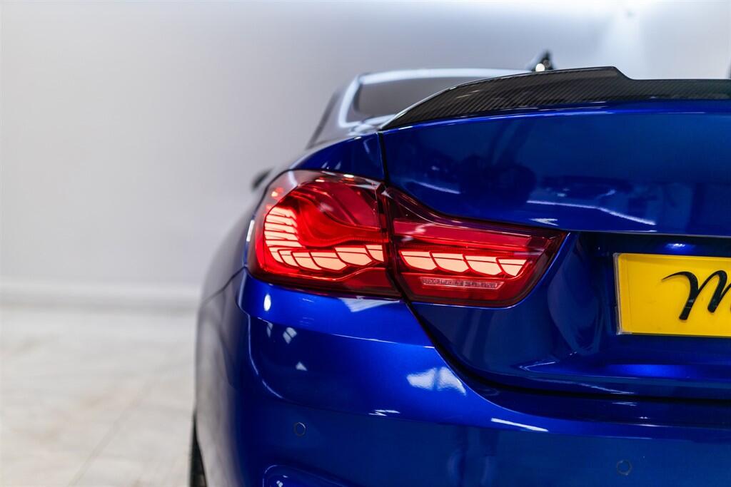 BMW M4 view 16