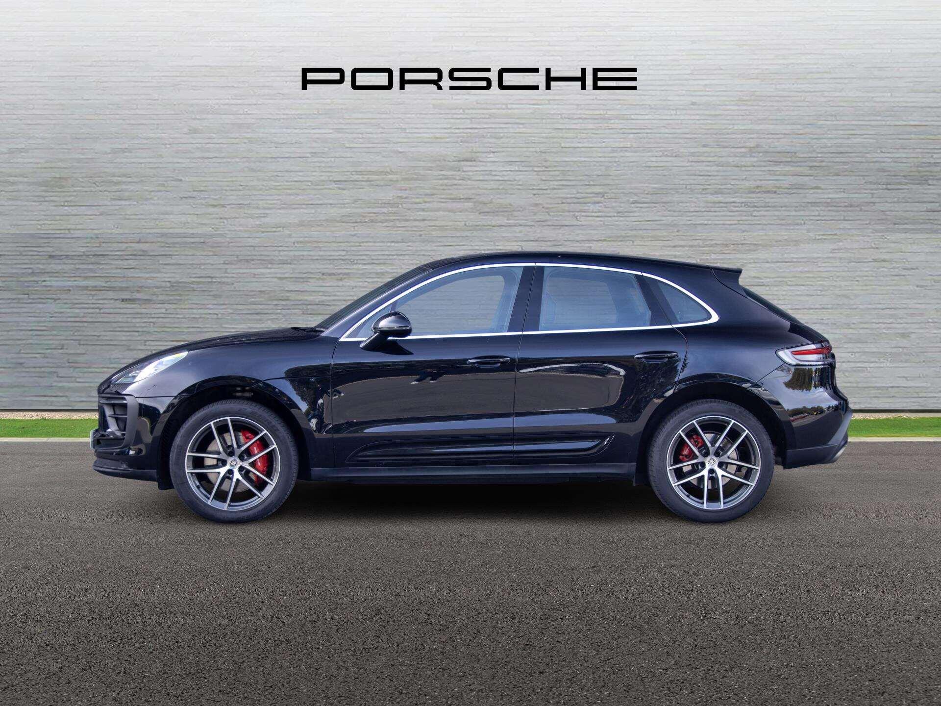 Porsche Macan view 5