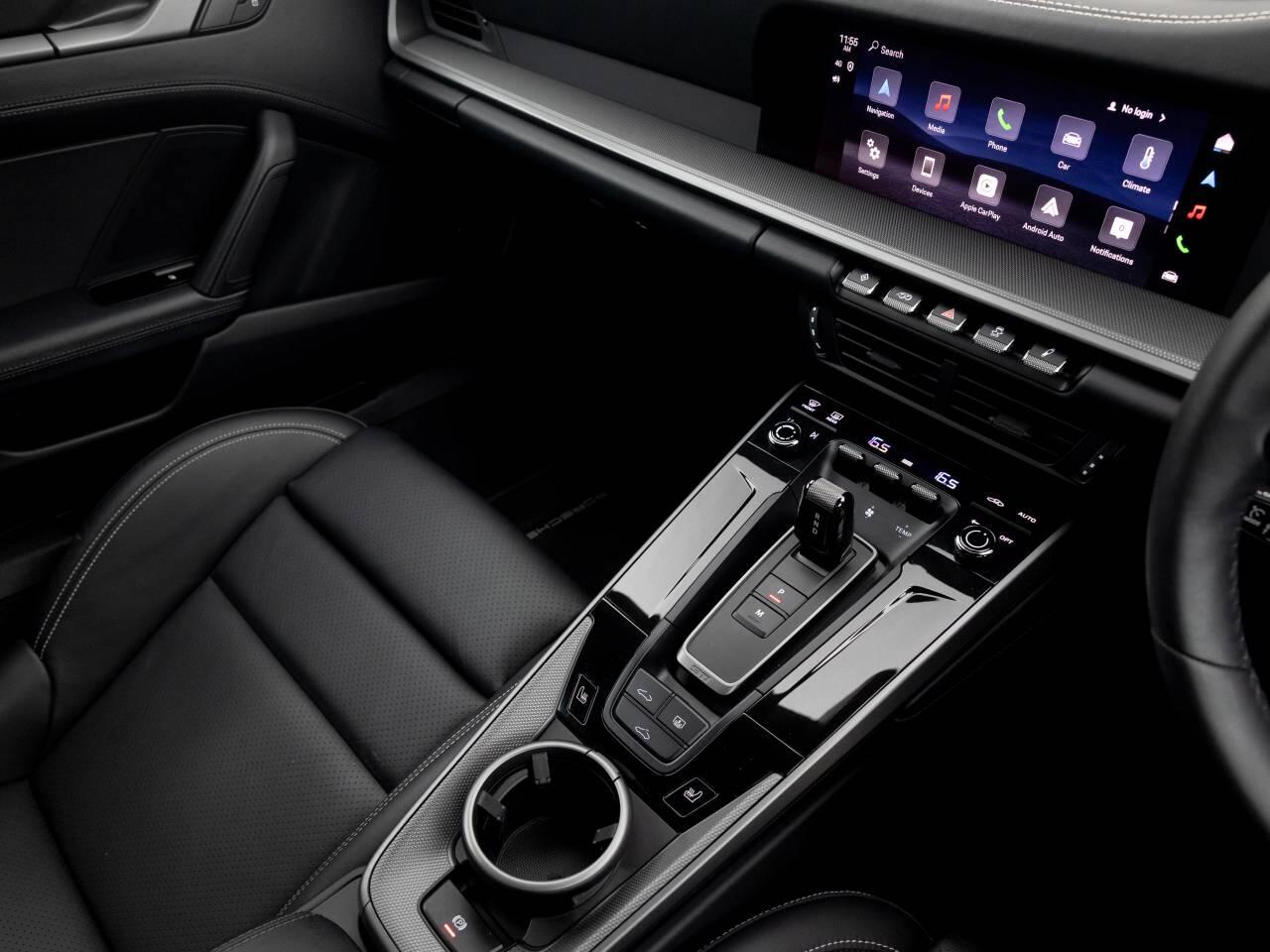 Porsche 911 view 68