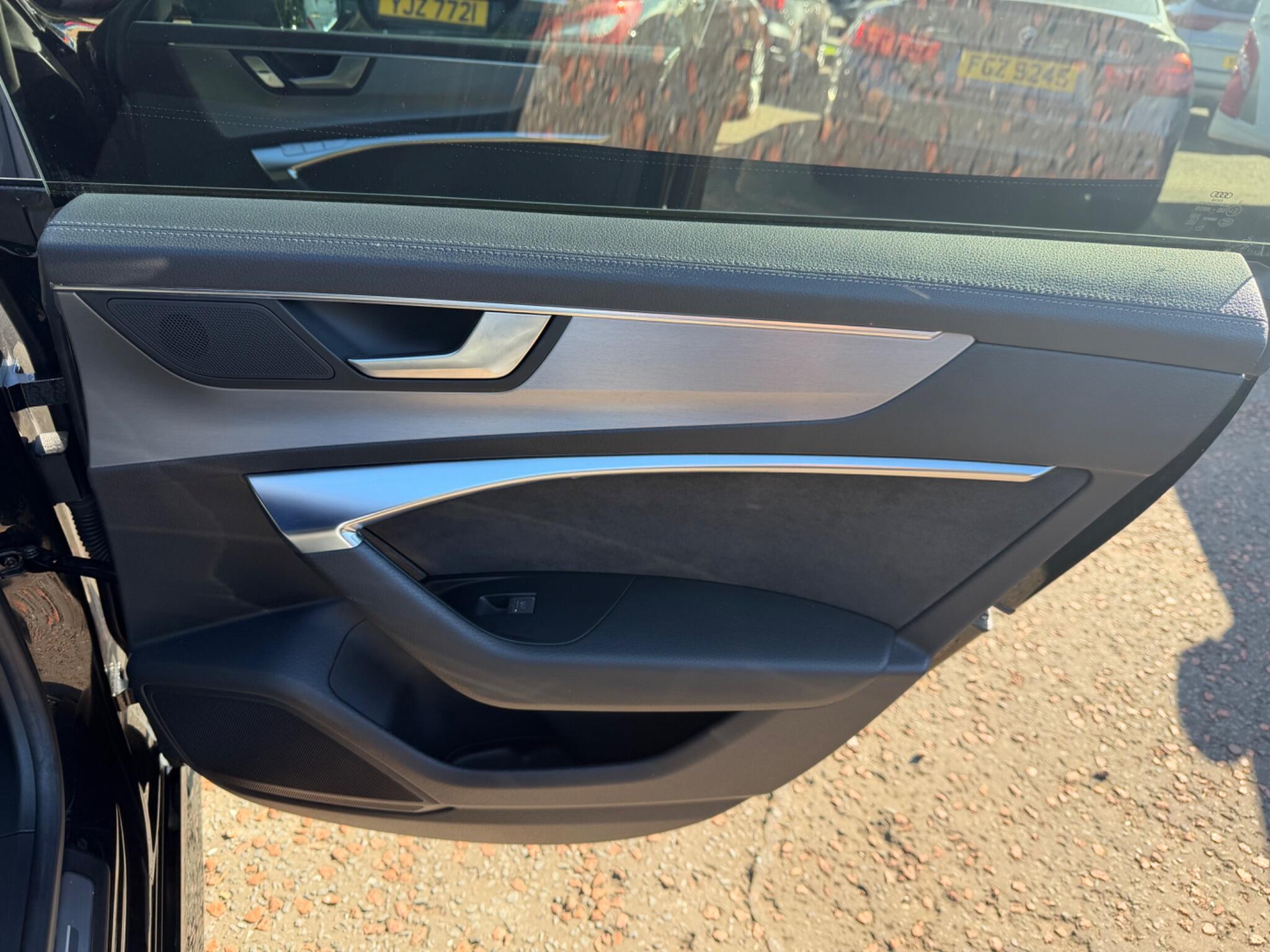 Audi A7 view 17