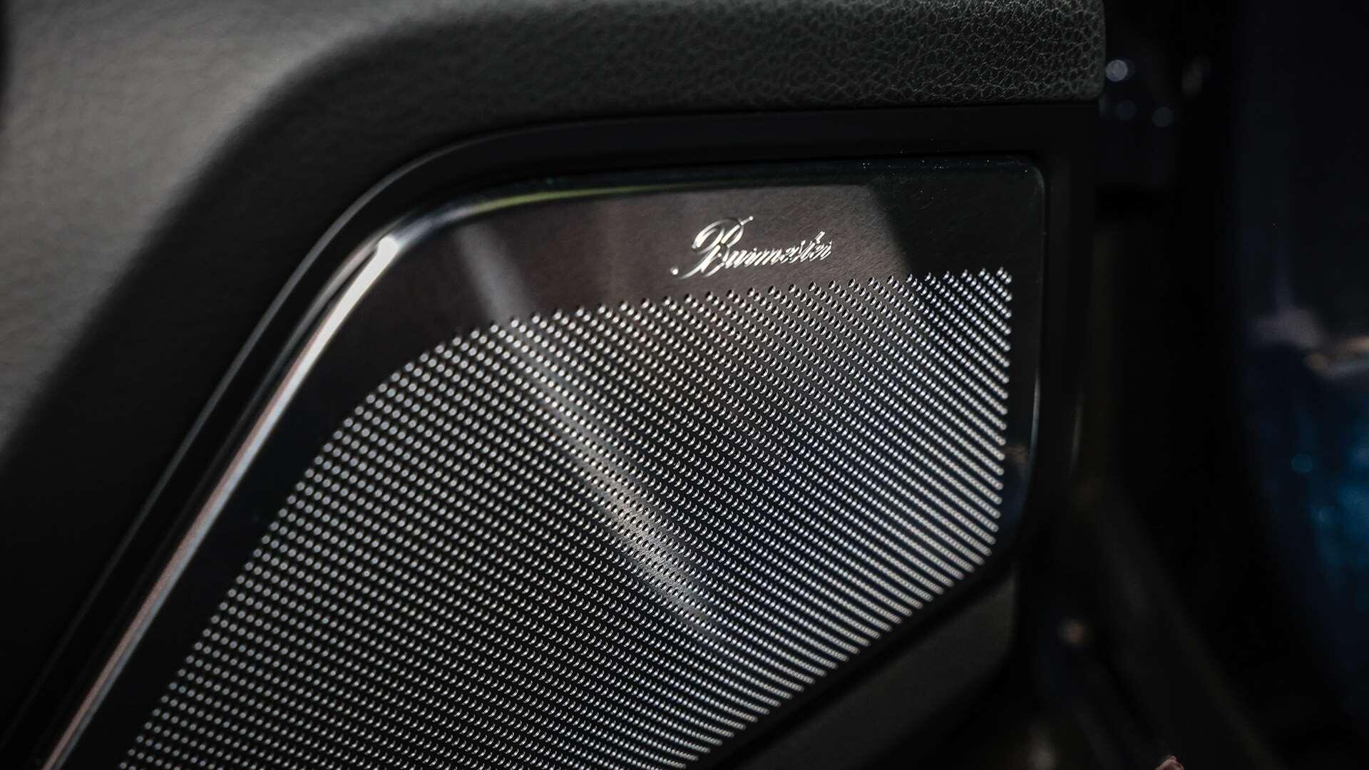 Porsche Cayenne view 25