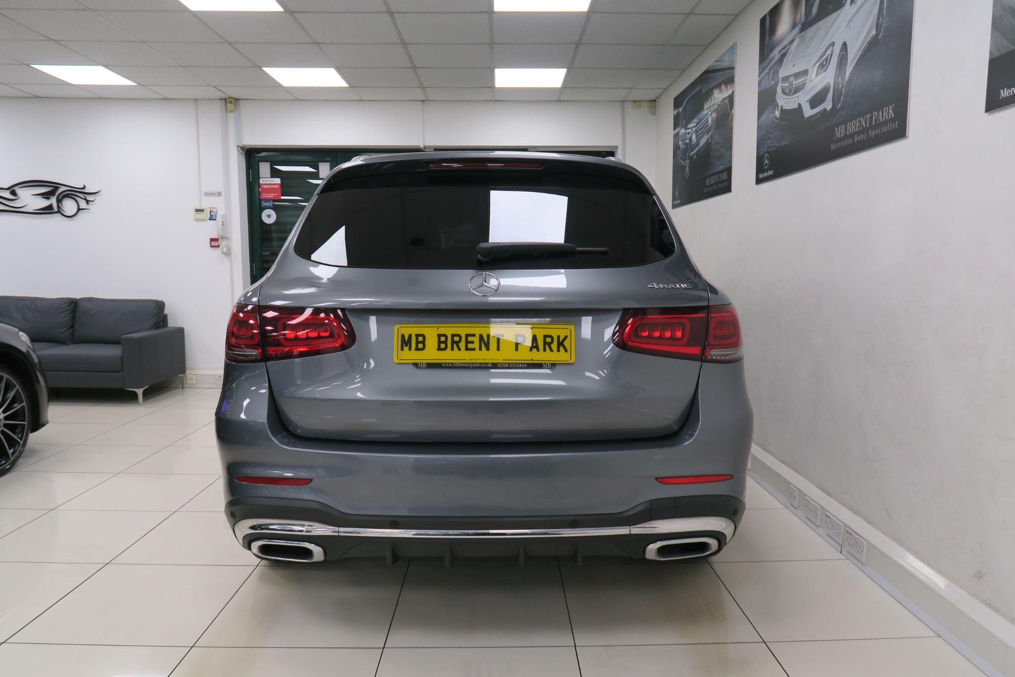 Mercedes-Benz GLC view 5