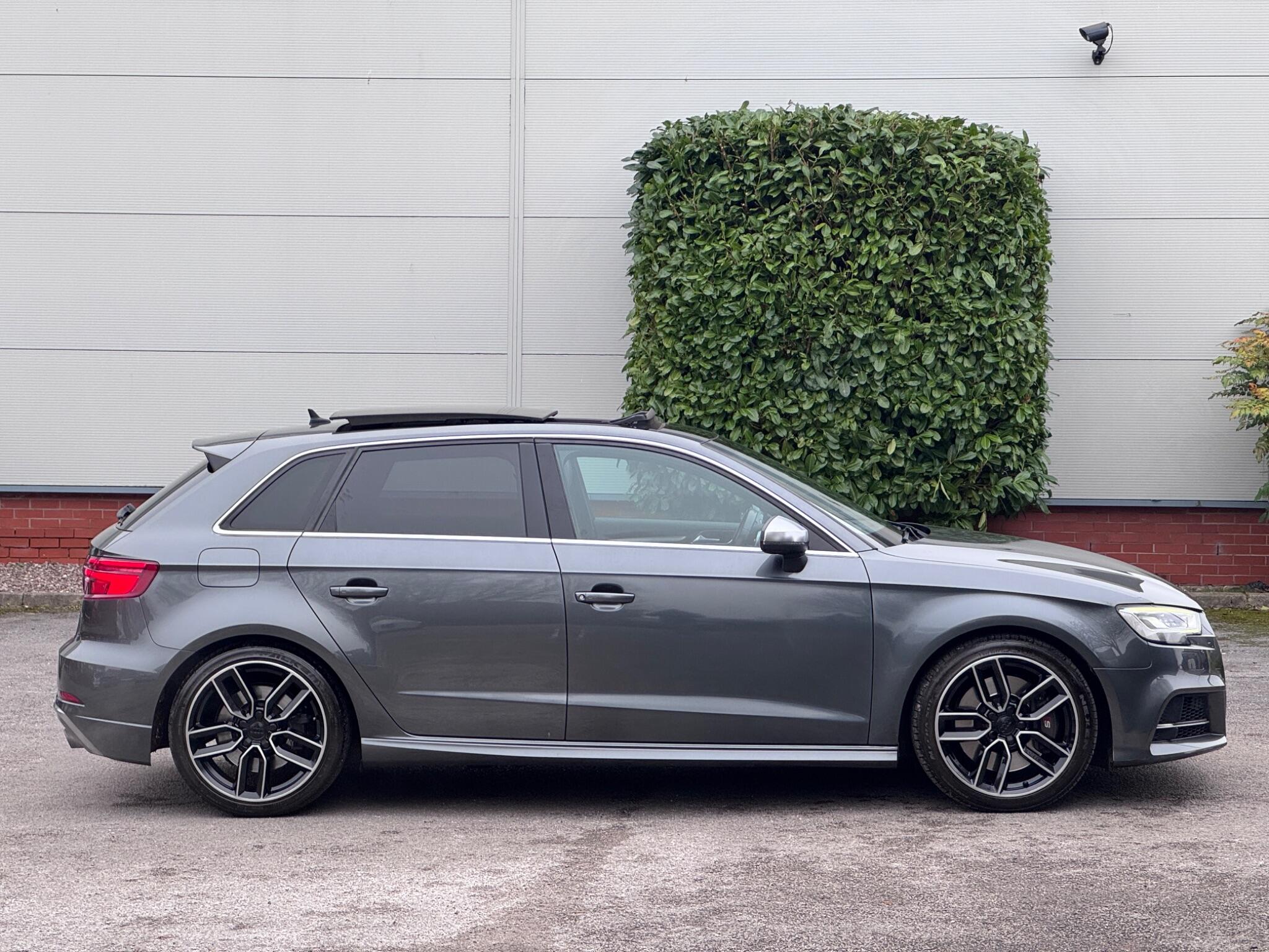 Audi S3 view 32