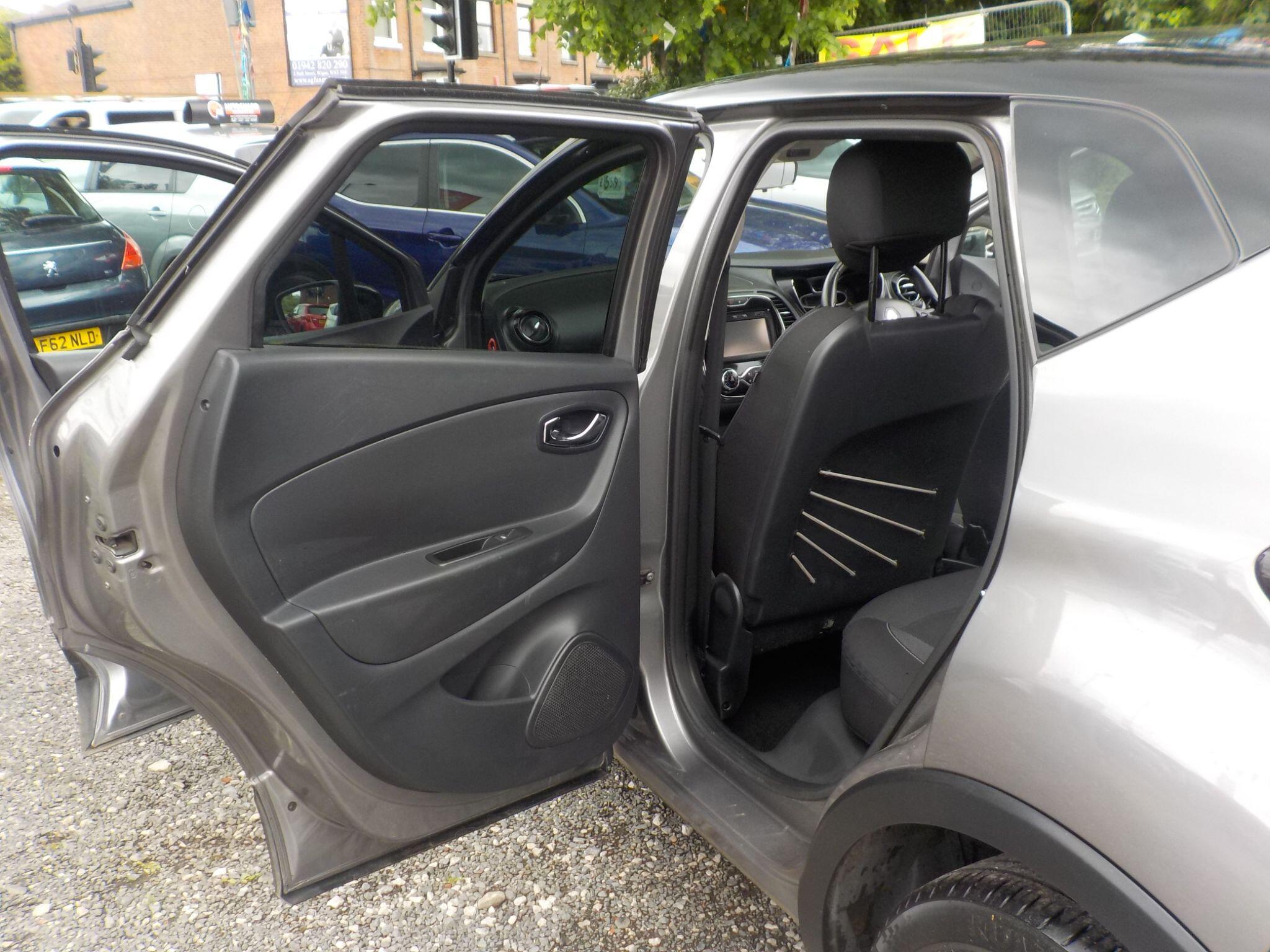 Renault Captur 1.5 dCi ENERGY Dynamique S MediaNav Euro 5 (s/s) 5dr