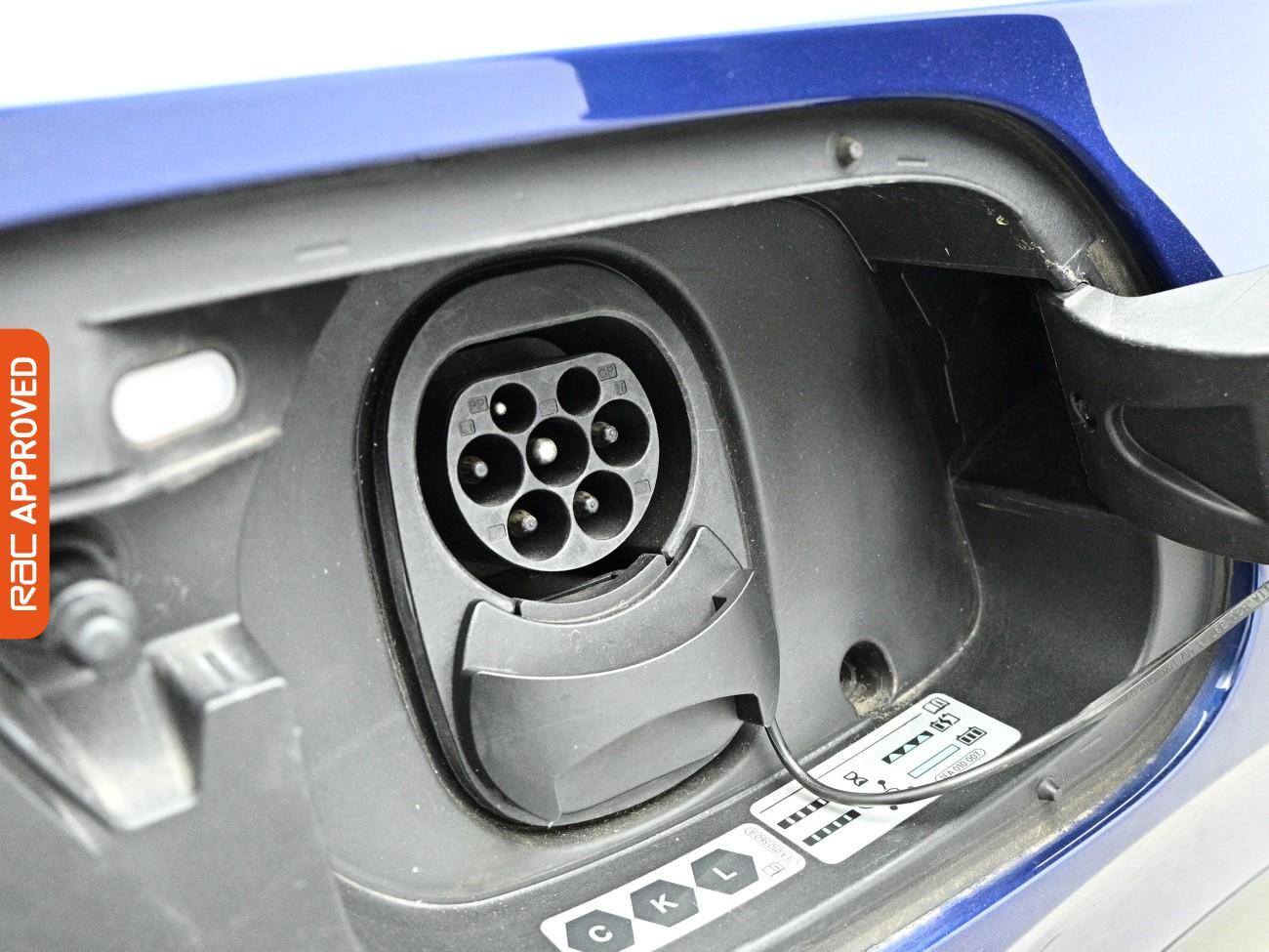 Volkswagen Id.4 view 16