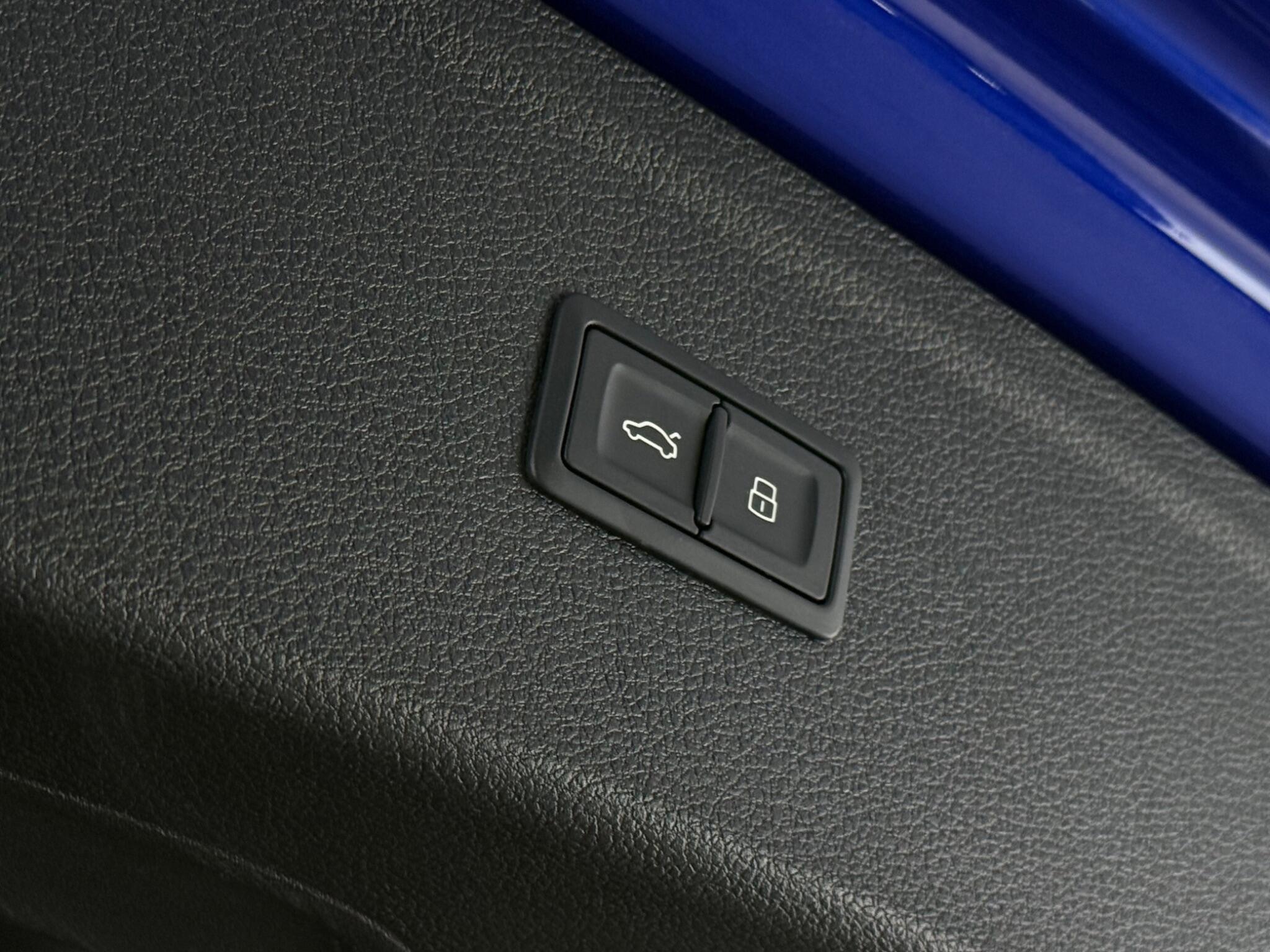 Audi Q5 view 9