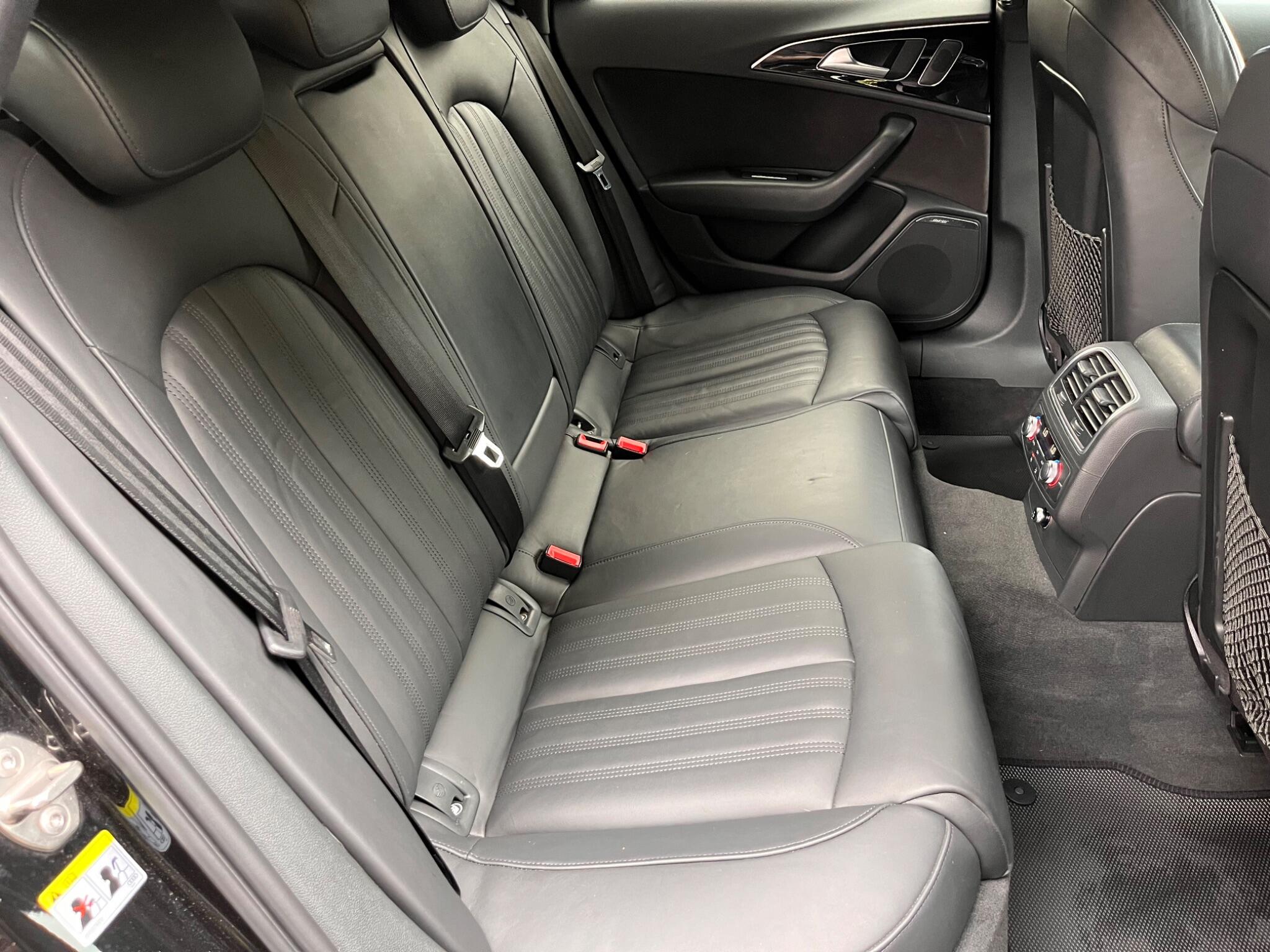 Audi A6 view 36