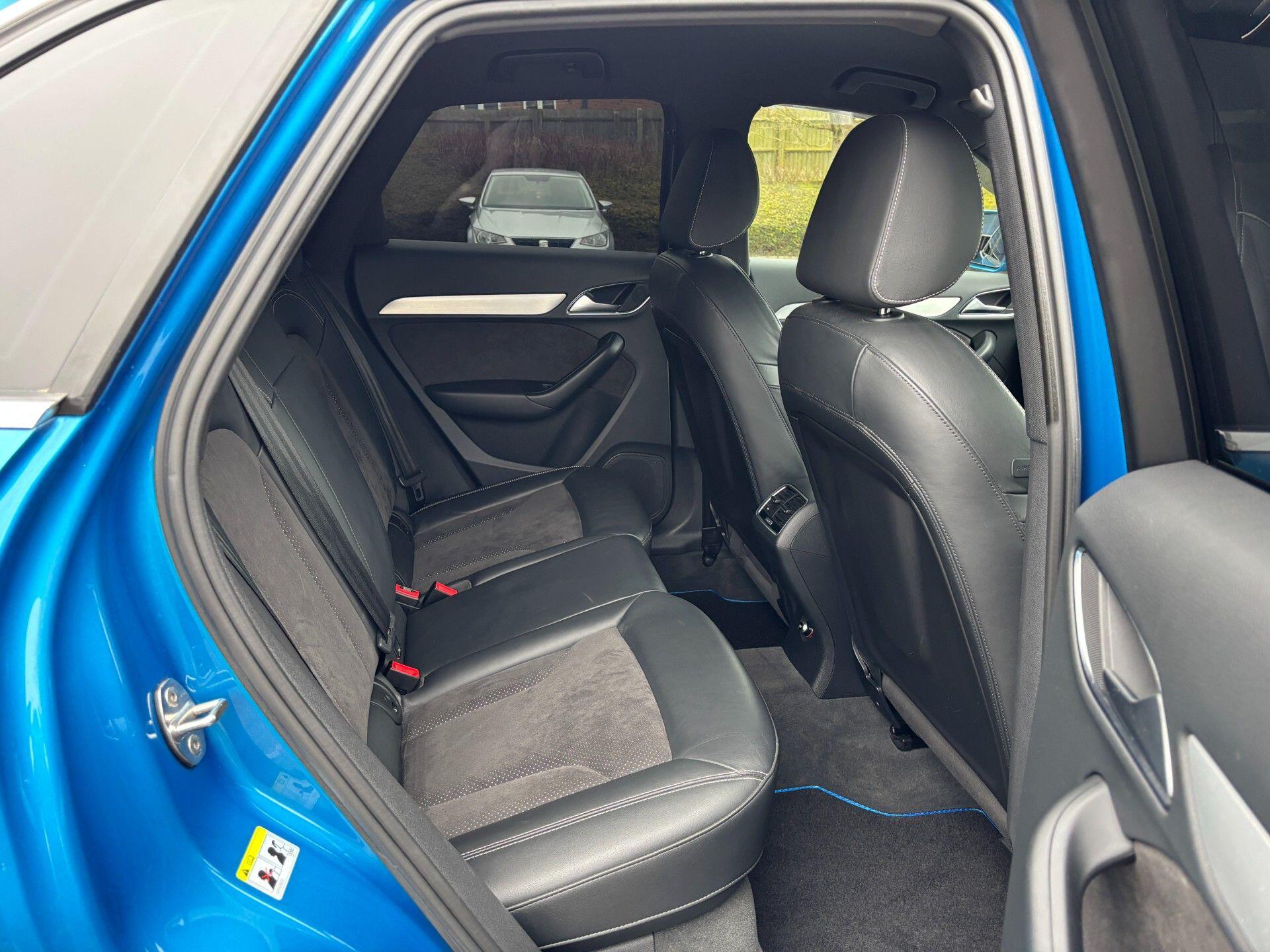 Audi Q3 view 7